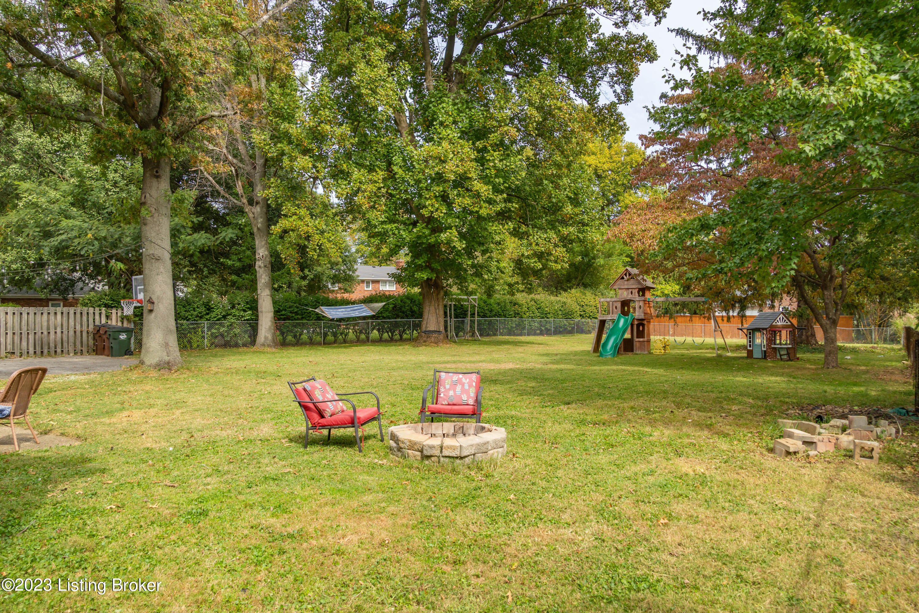 3521 Breeland Ave