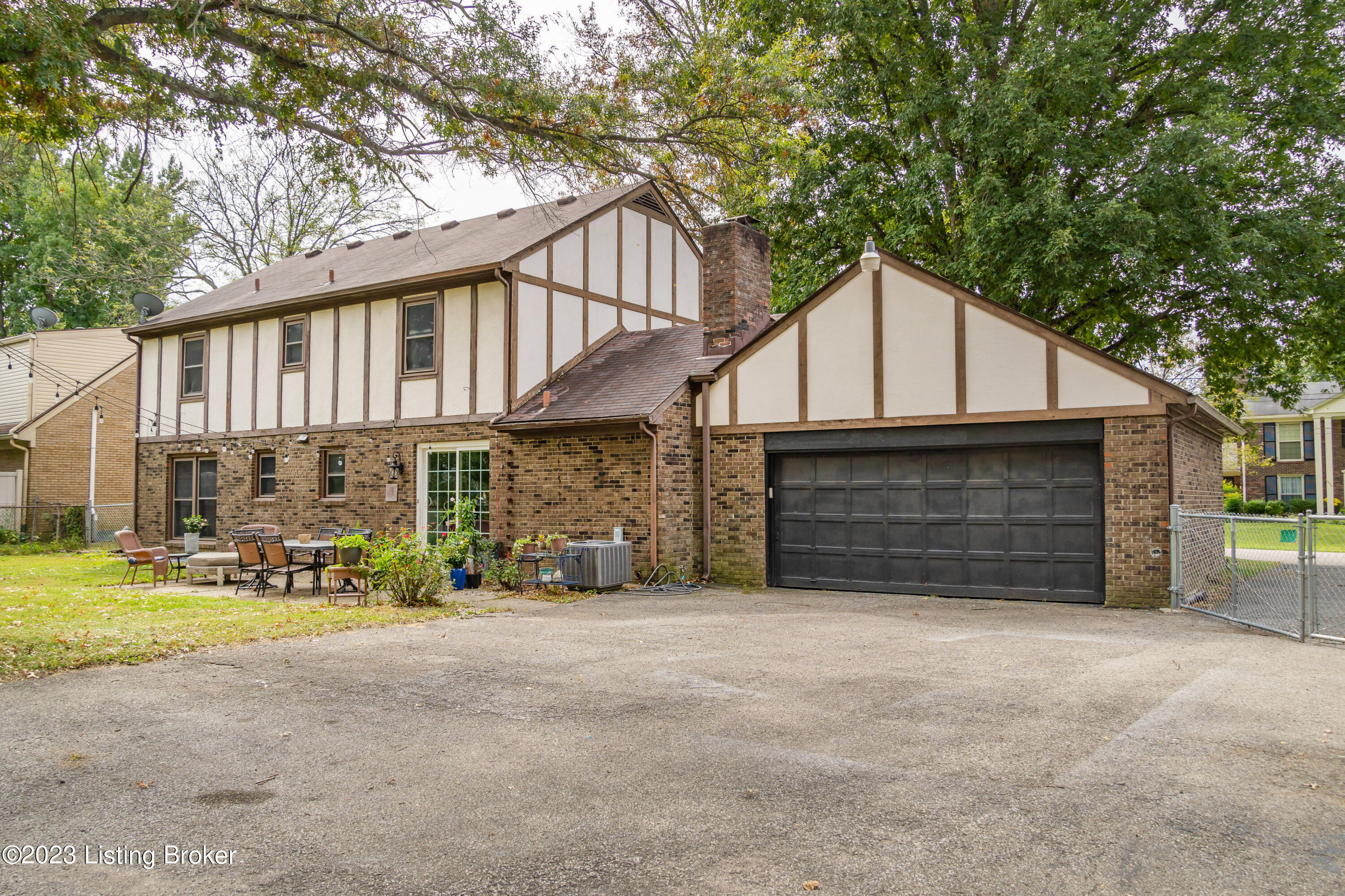 3521 Breeland Ave