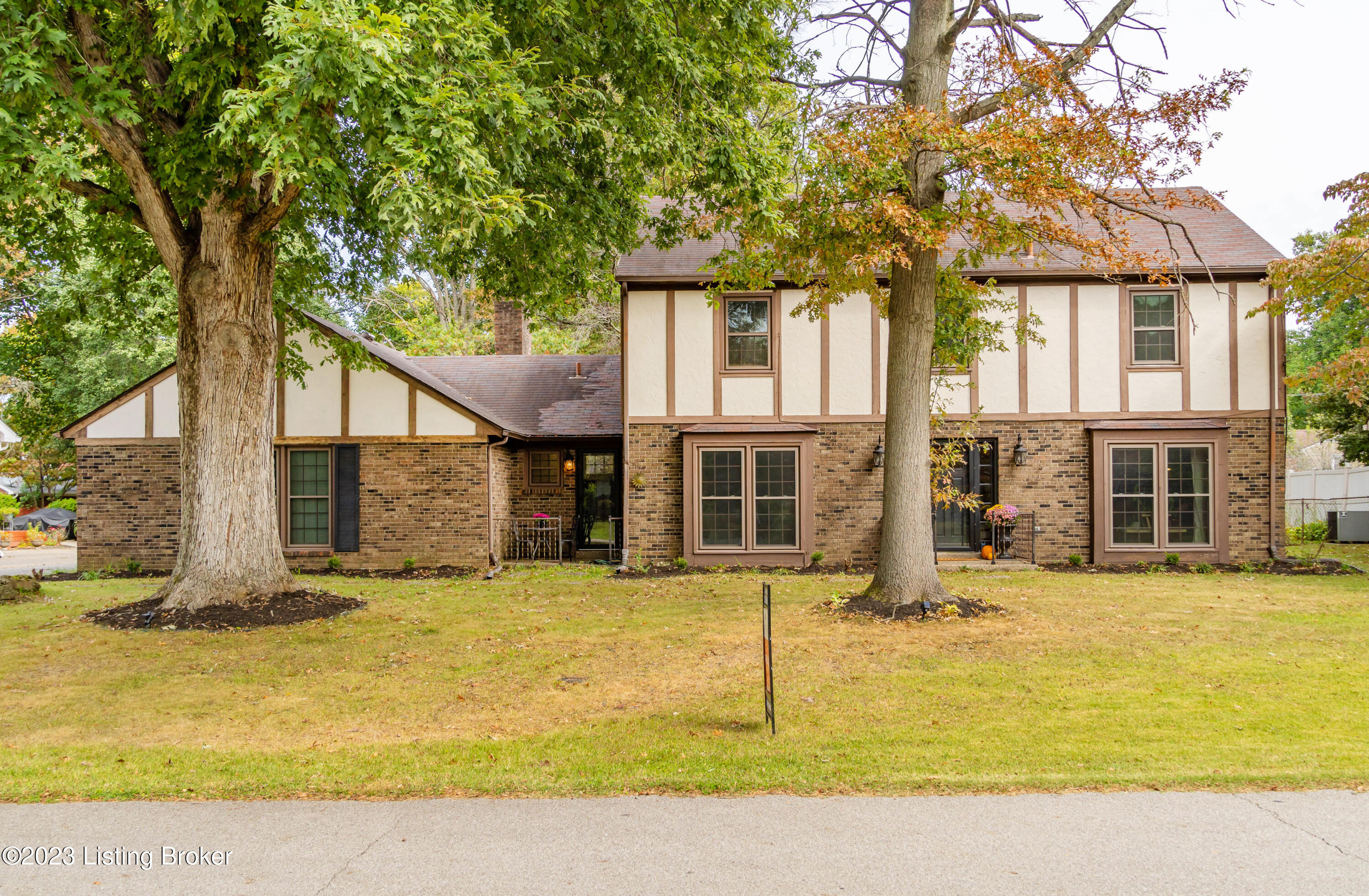 3521 Breeland Ave