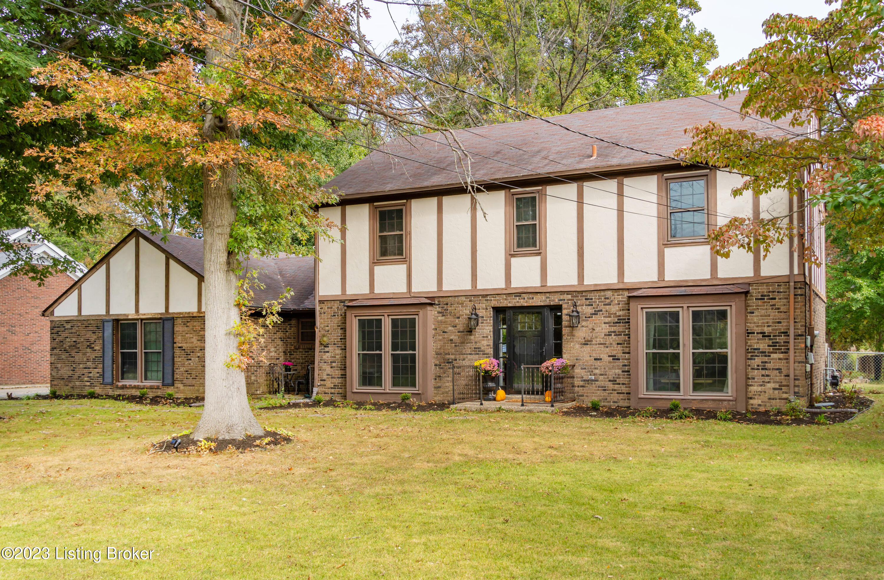 3521 Breeland Ave