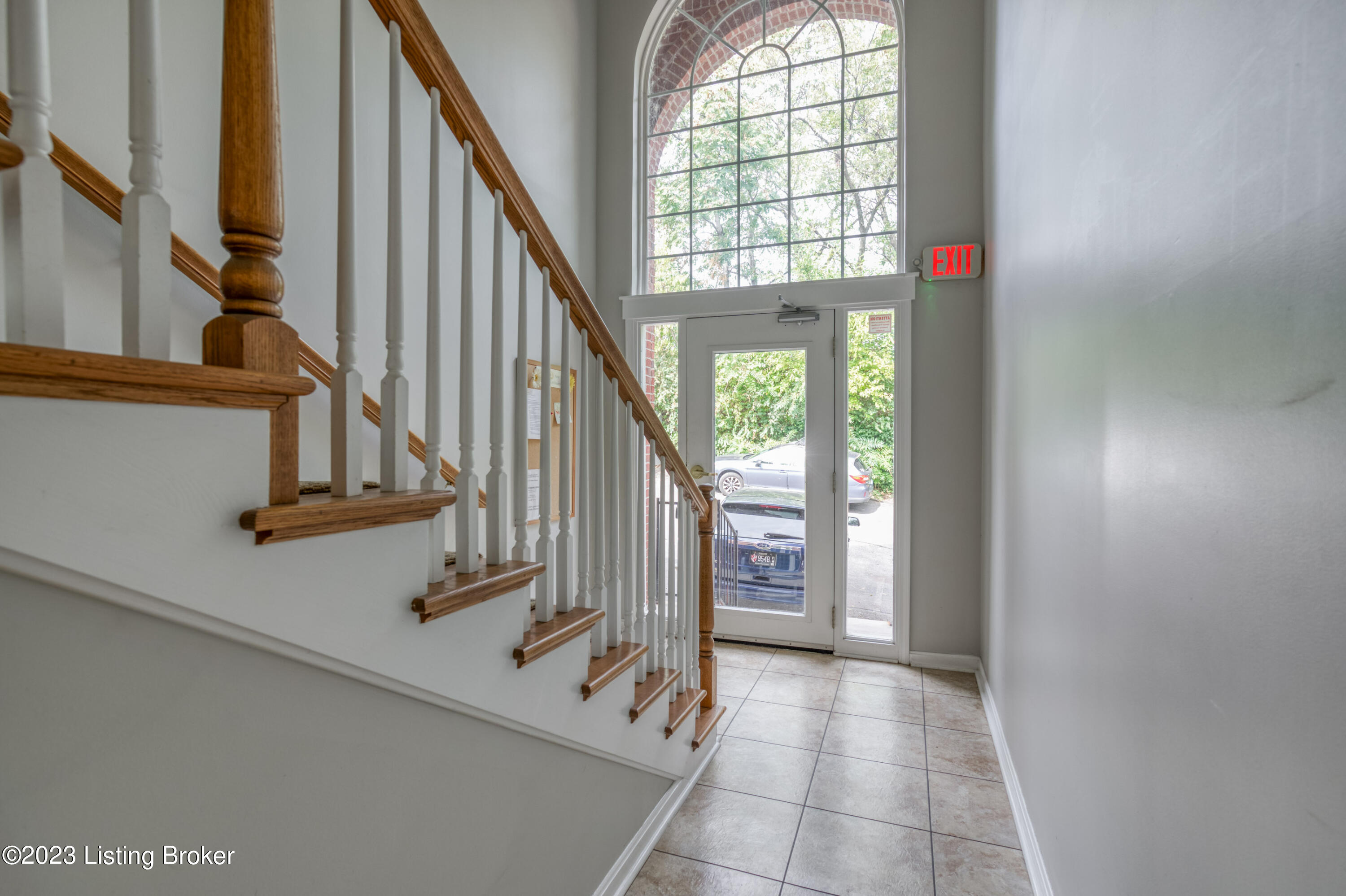 1038 Brent St, 102