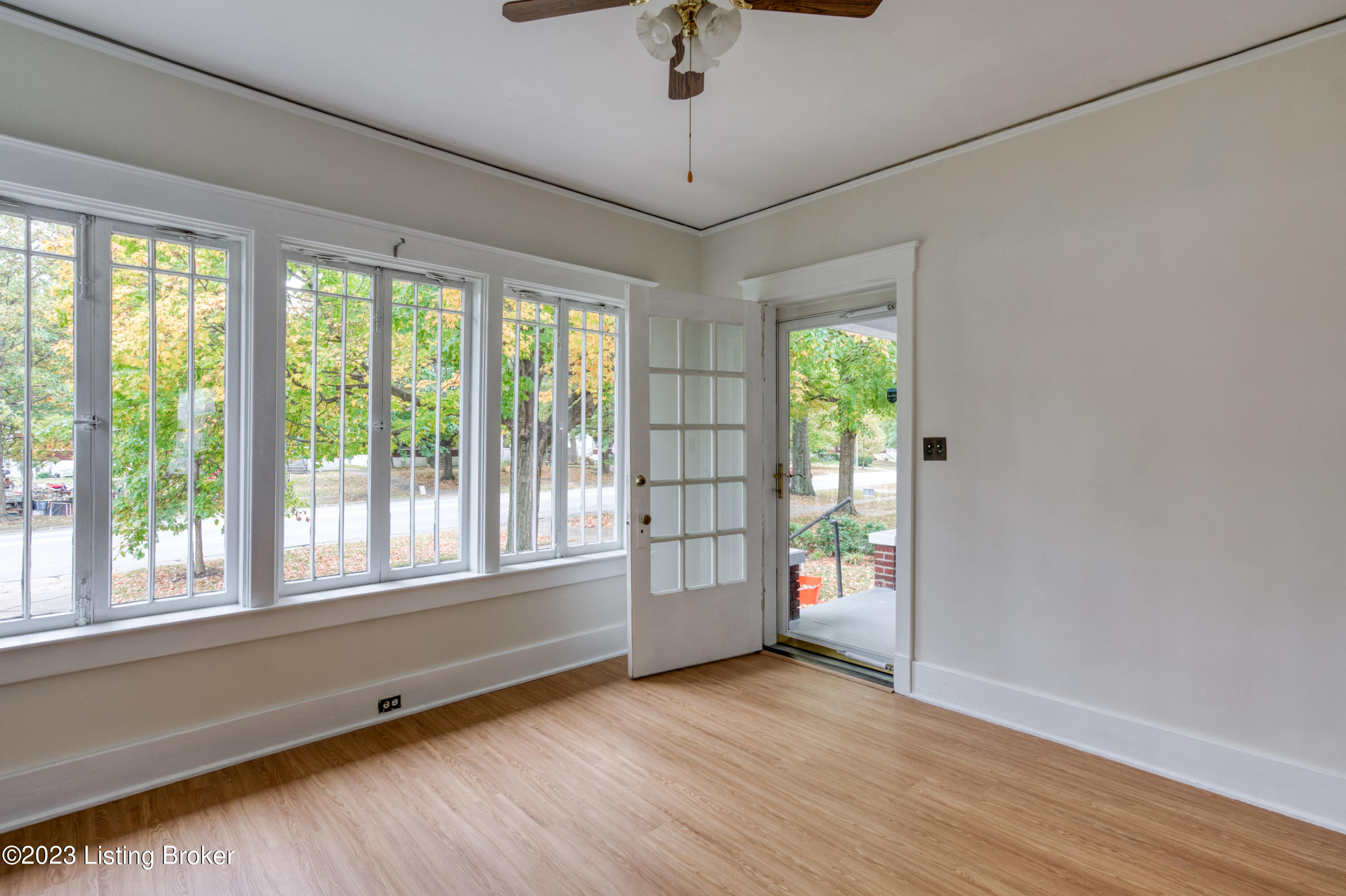 943 Eastern Pkwy
