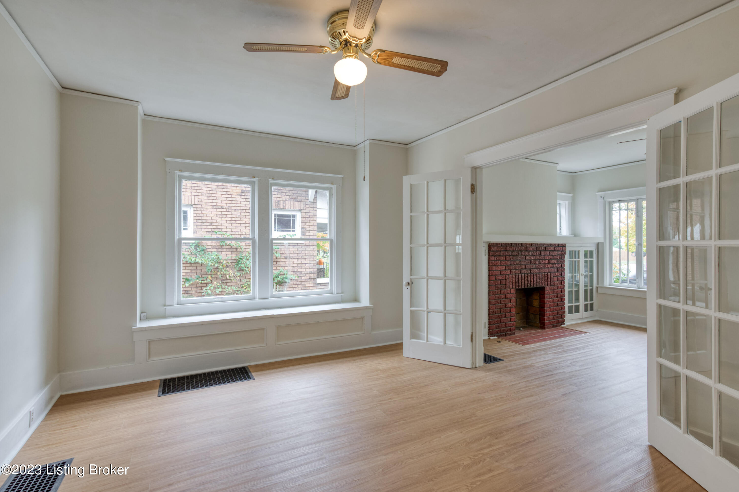 943 Eastern Pkwy