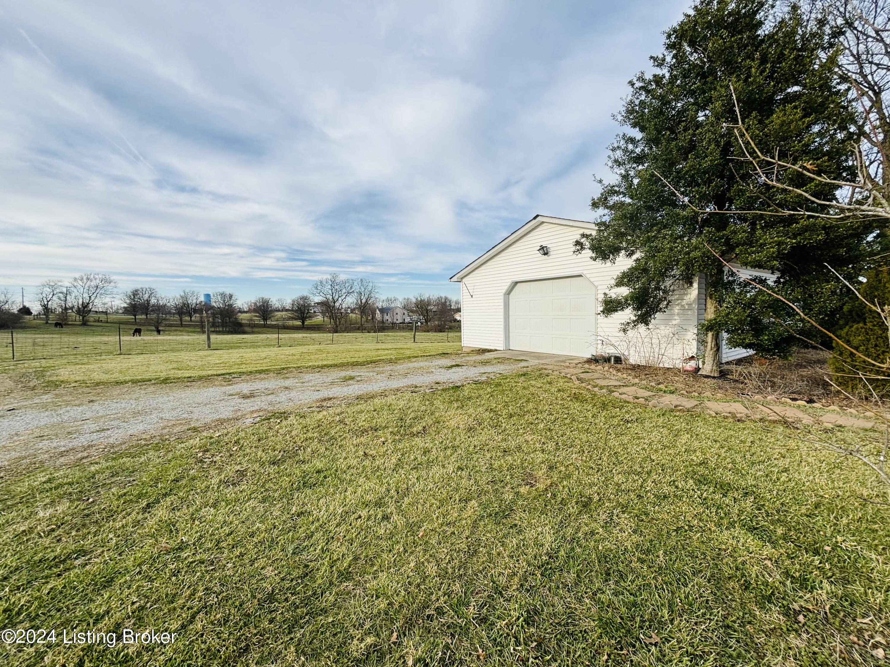 1750 Lawrenceburg Rd