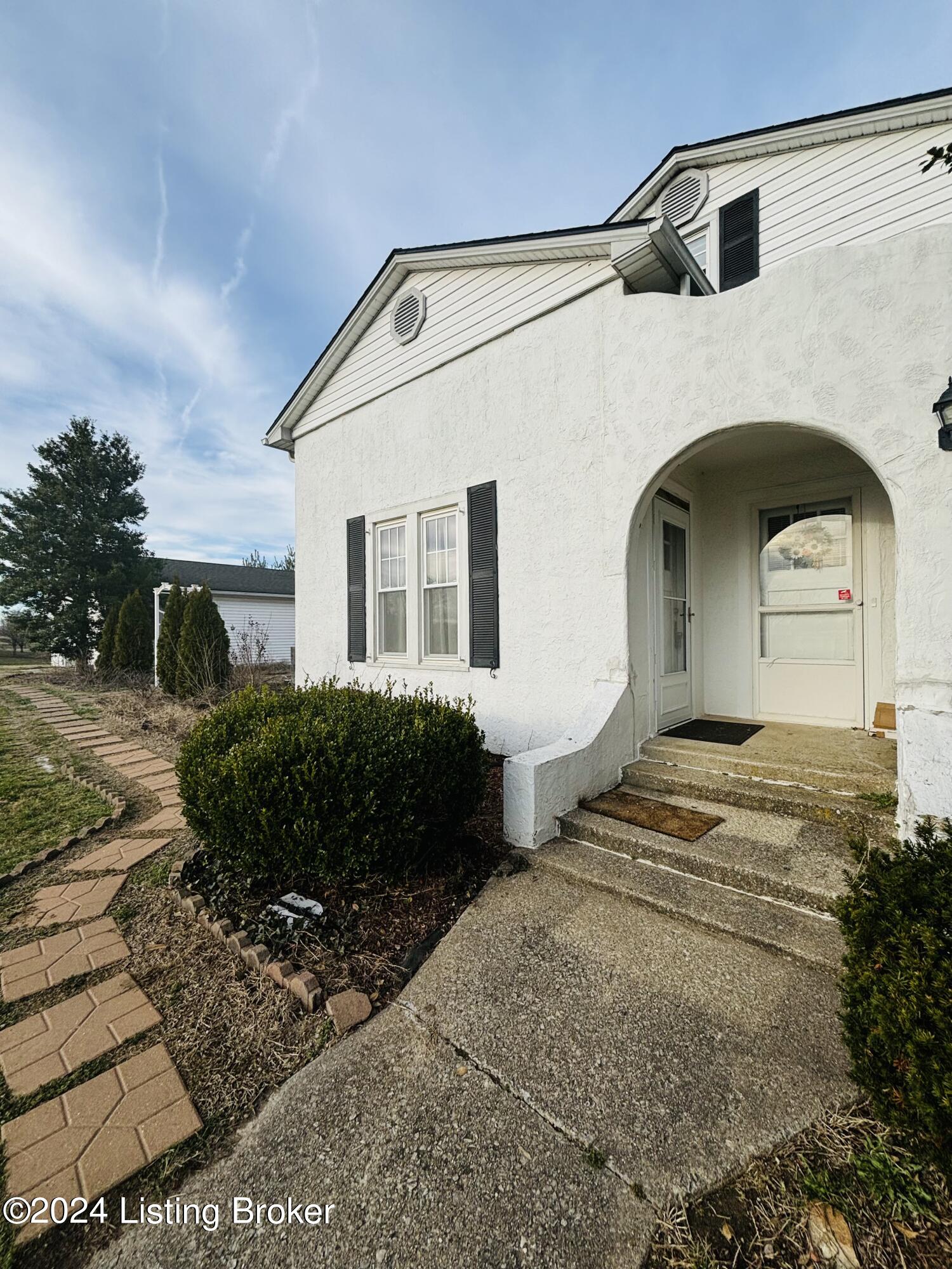 1750 Lawrenceburg Rd