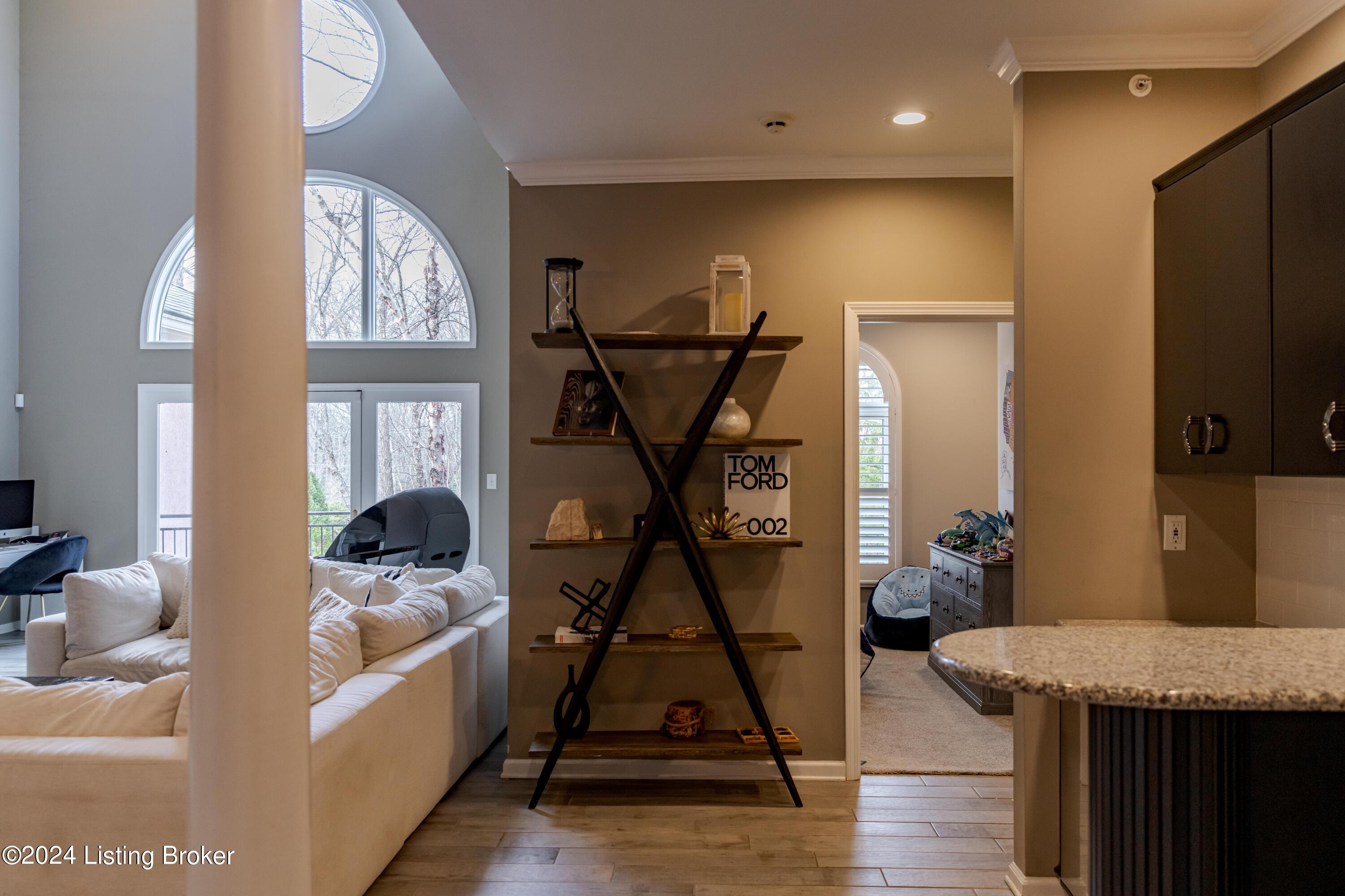 2606 Alia Cir