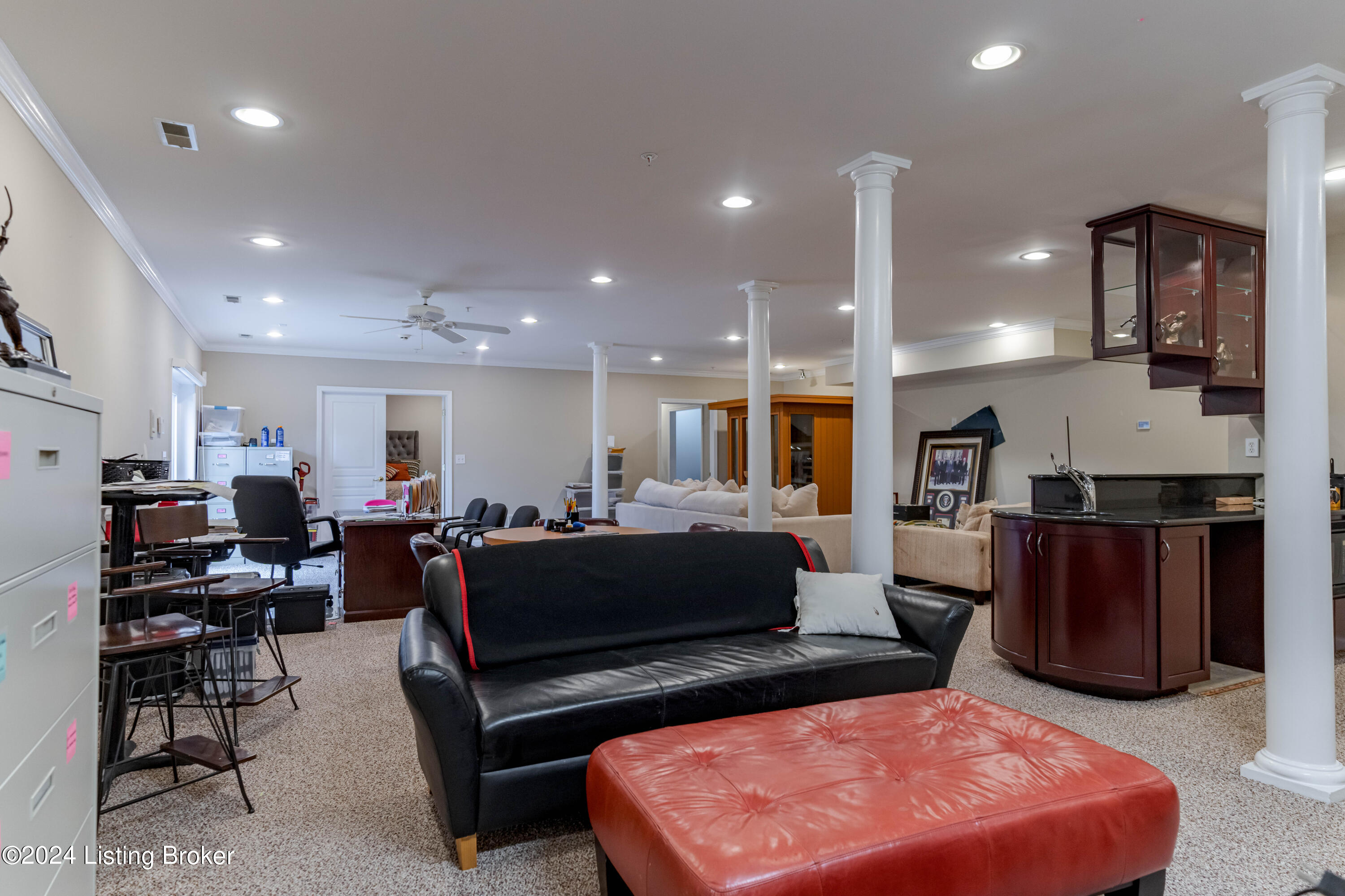 2606 Alia Cir