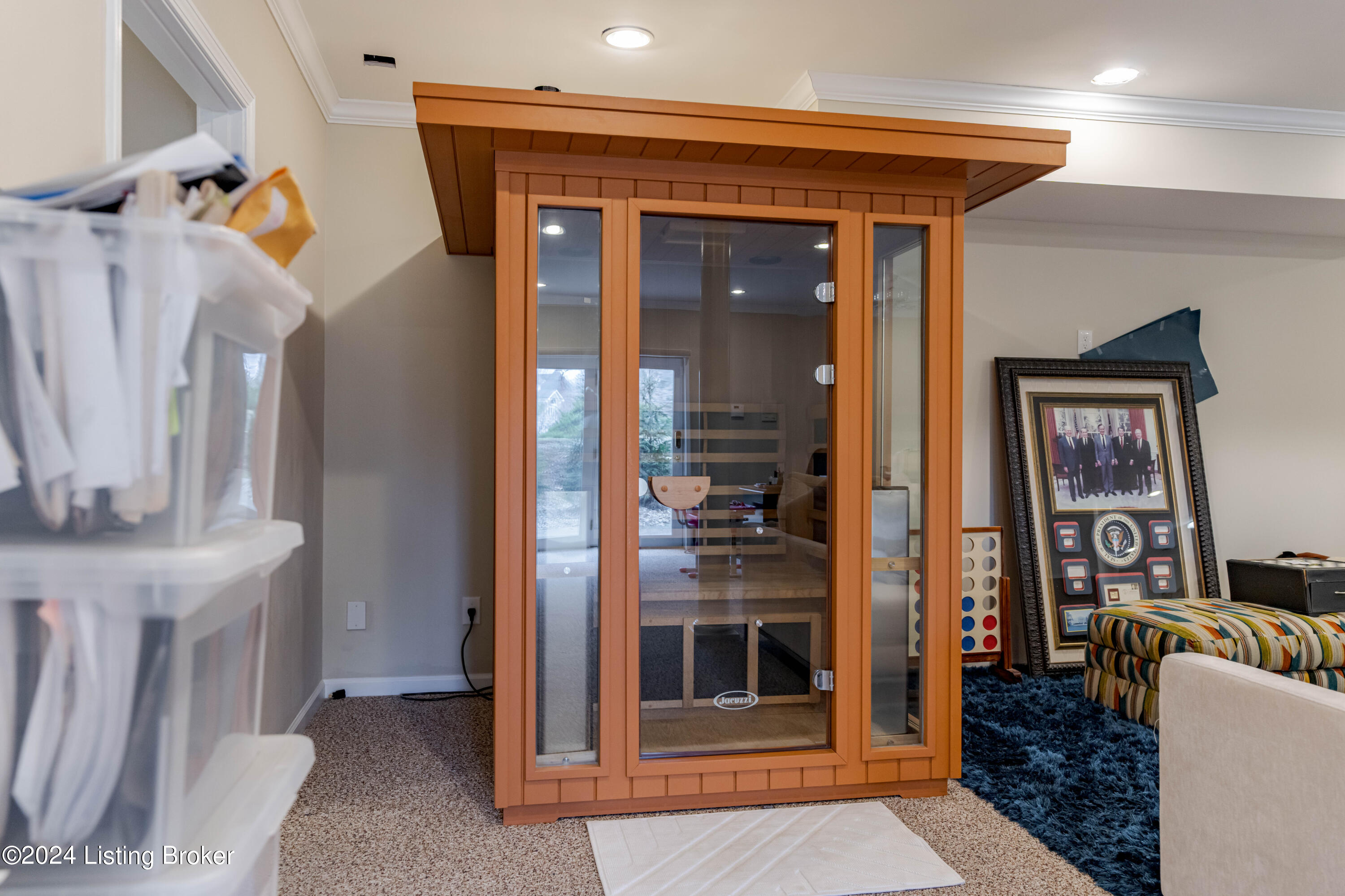 2606 Alia Cir