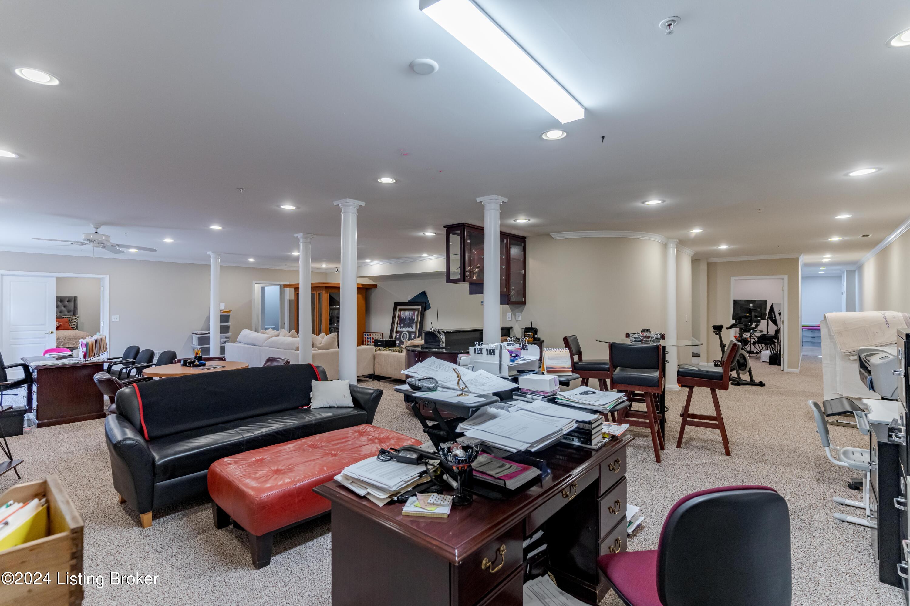 2606 Alia Cir