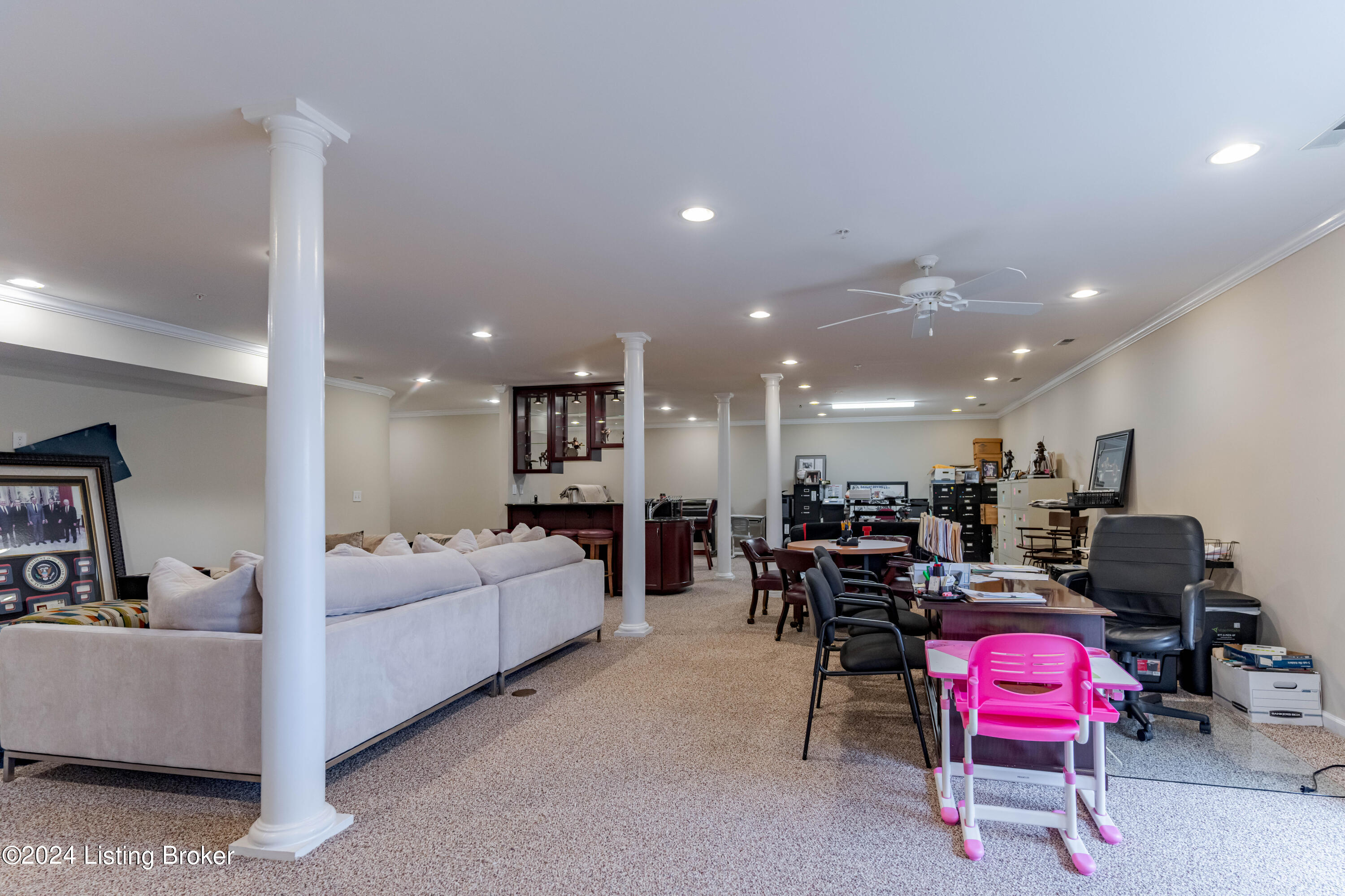 2606 Alia Cir