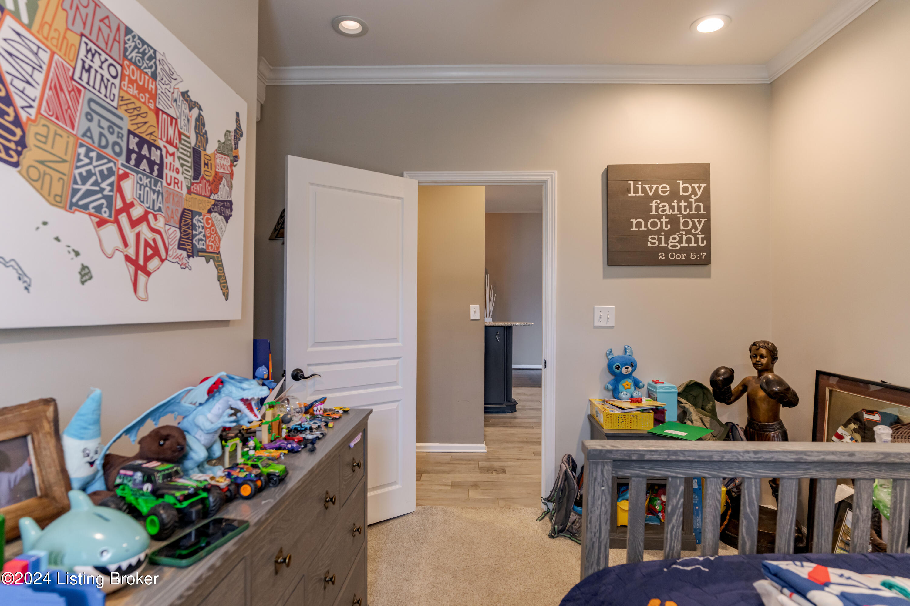 2606 Alia Cir