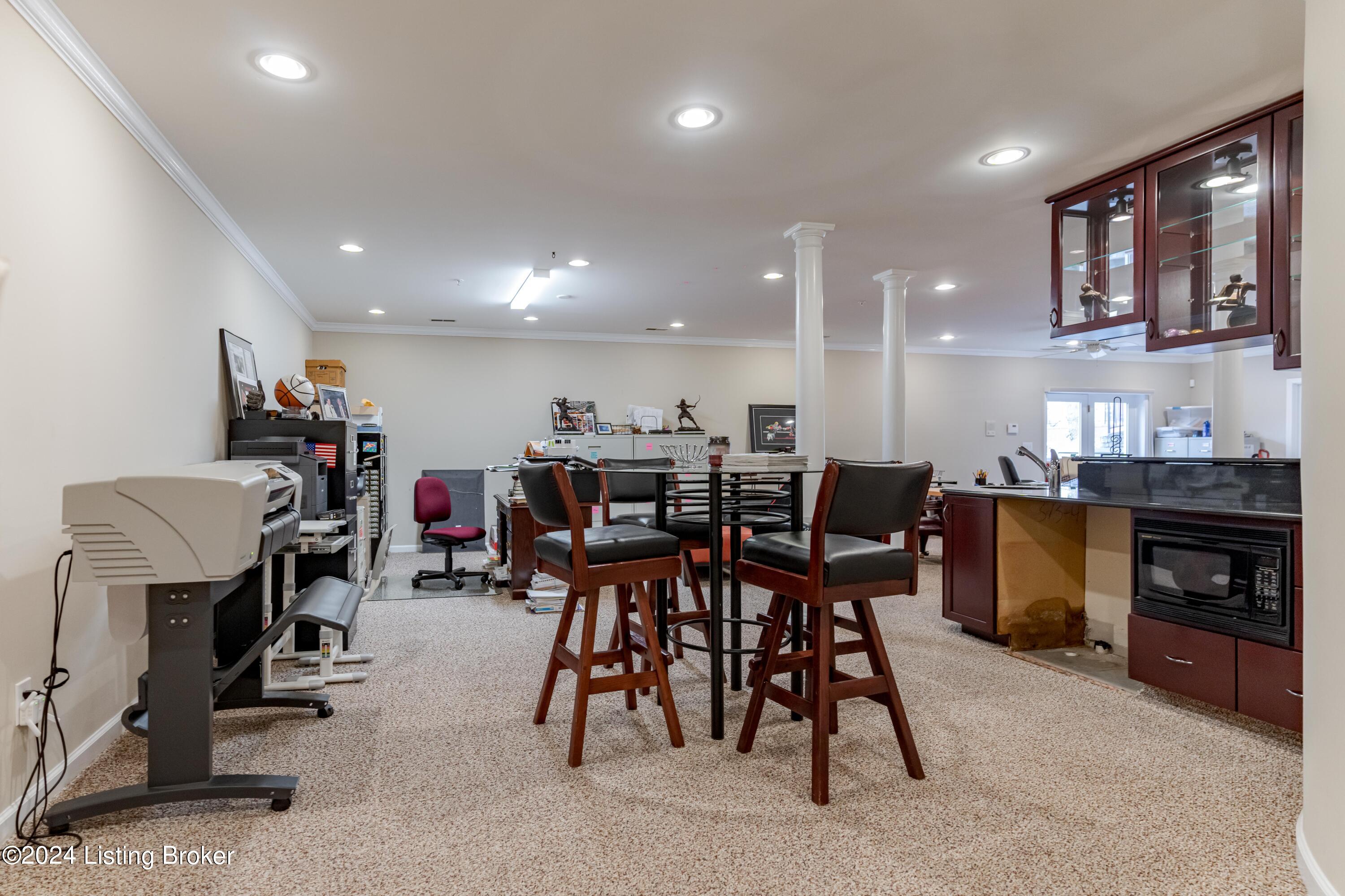 2606 Alia Cir