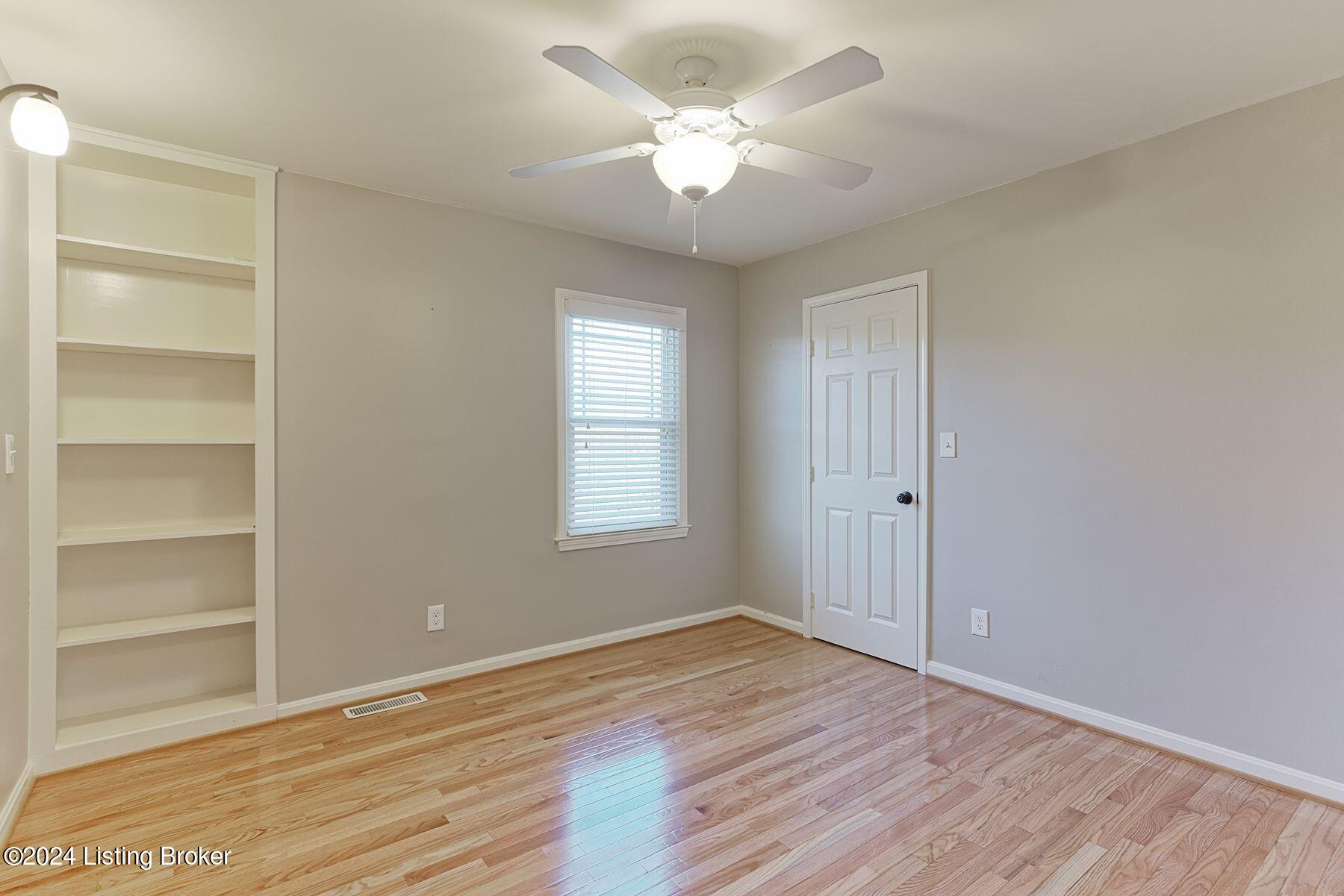 5507 Hempstead Rd