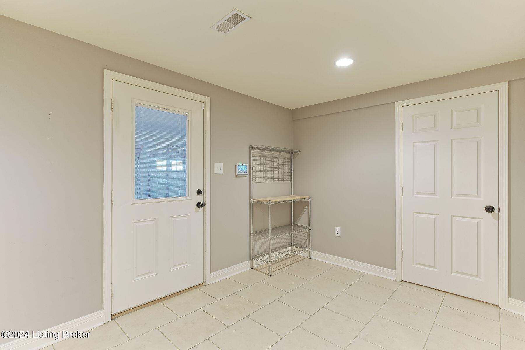 5507 Hempstead Rd