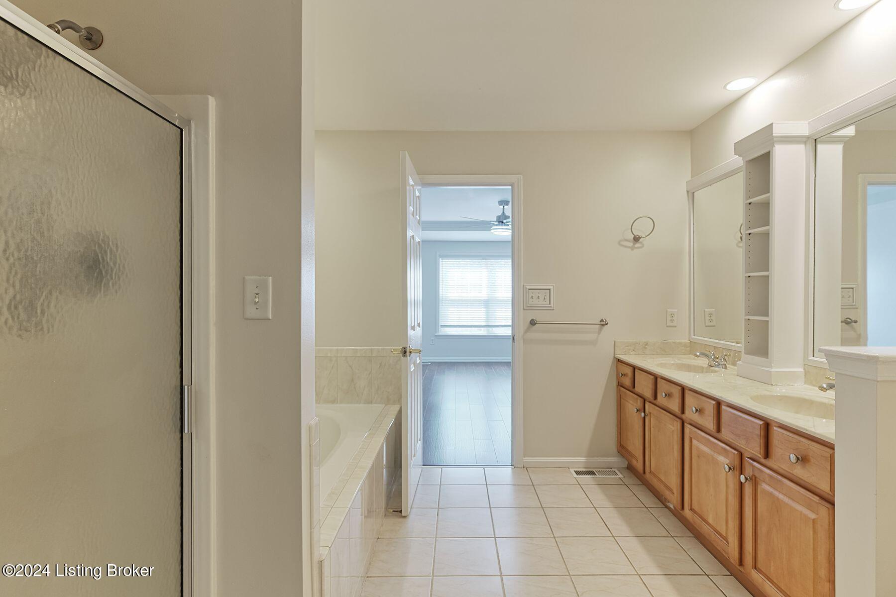 12410 Wynmeade Pl