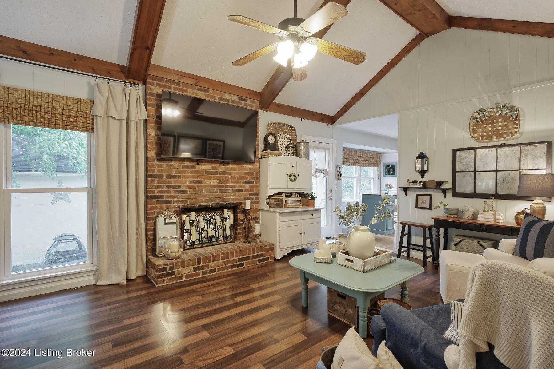 3527 Kirby Ln