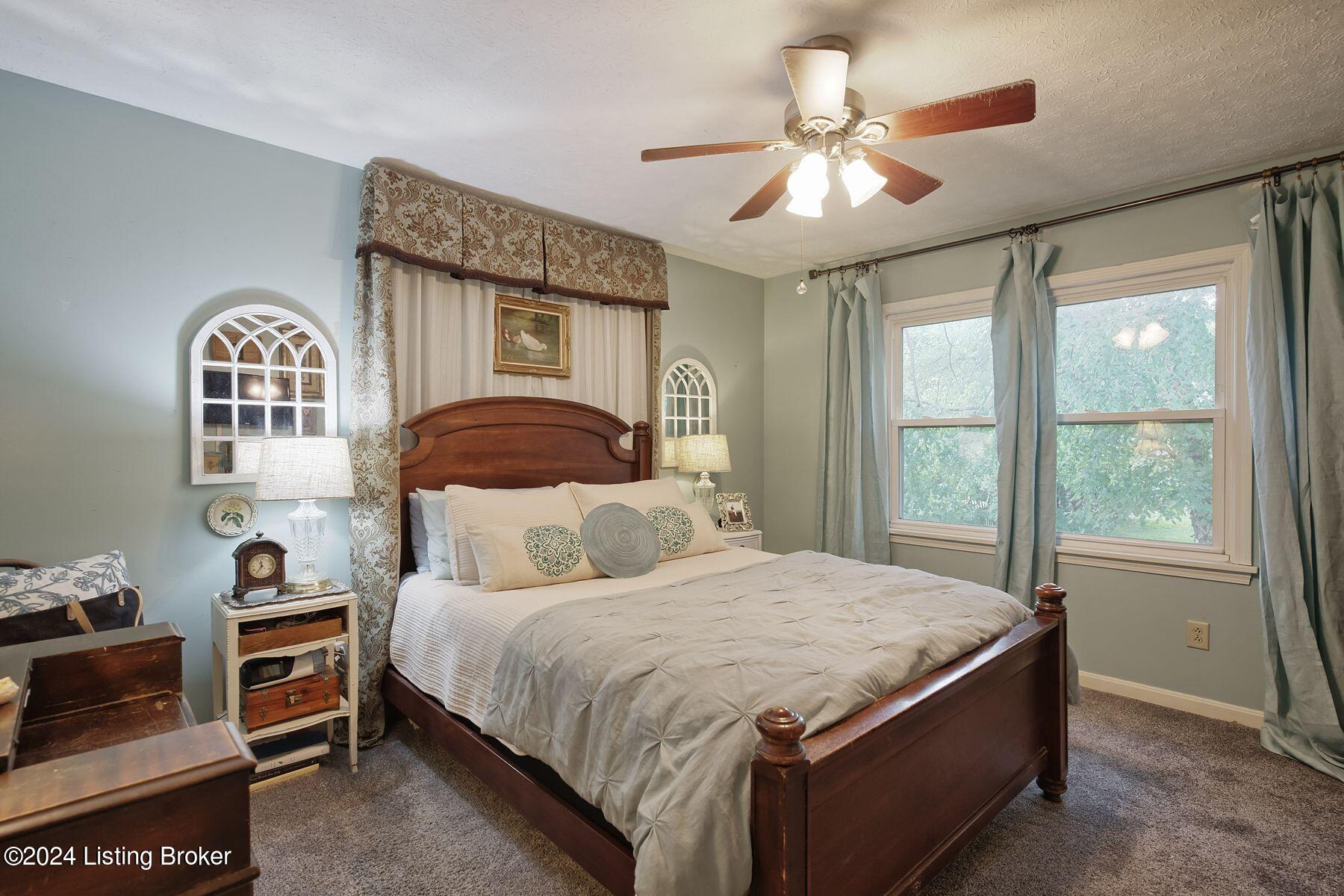 3527 Kirby Ln
