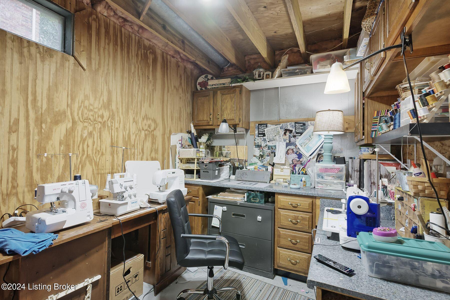 3527 Kirby Ln