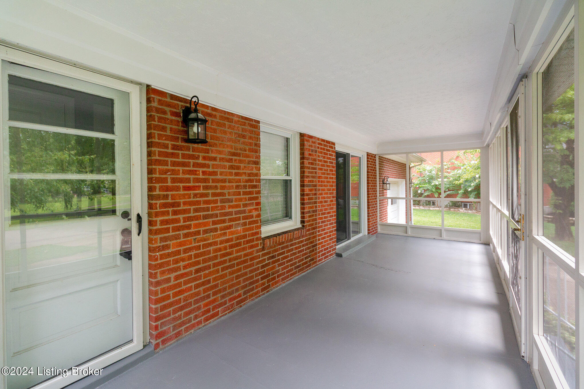 2903 Iris Way