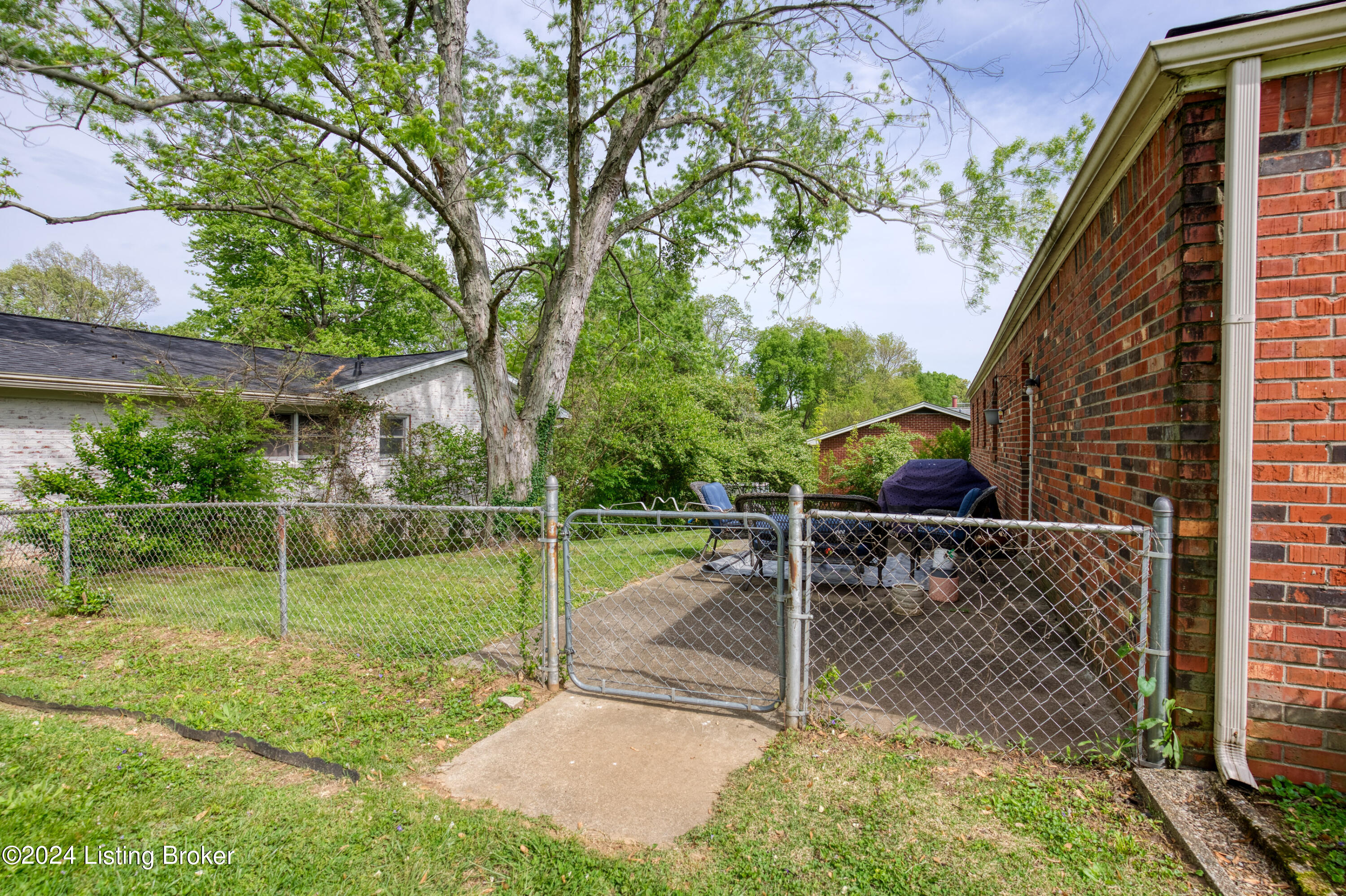3301 Startan Ct