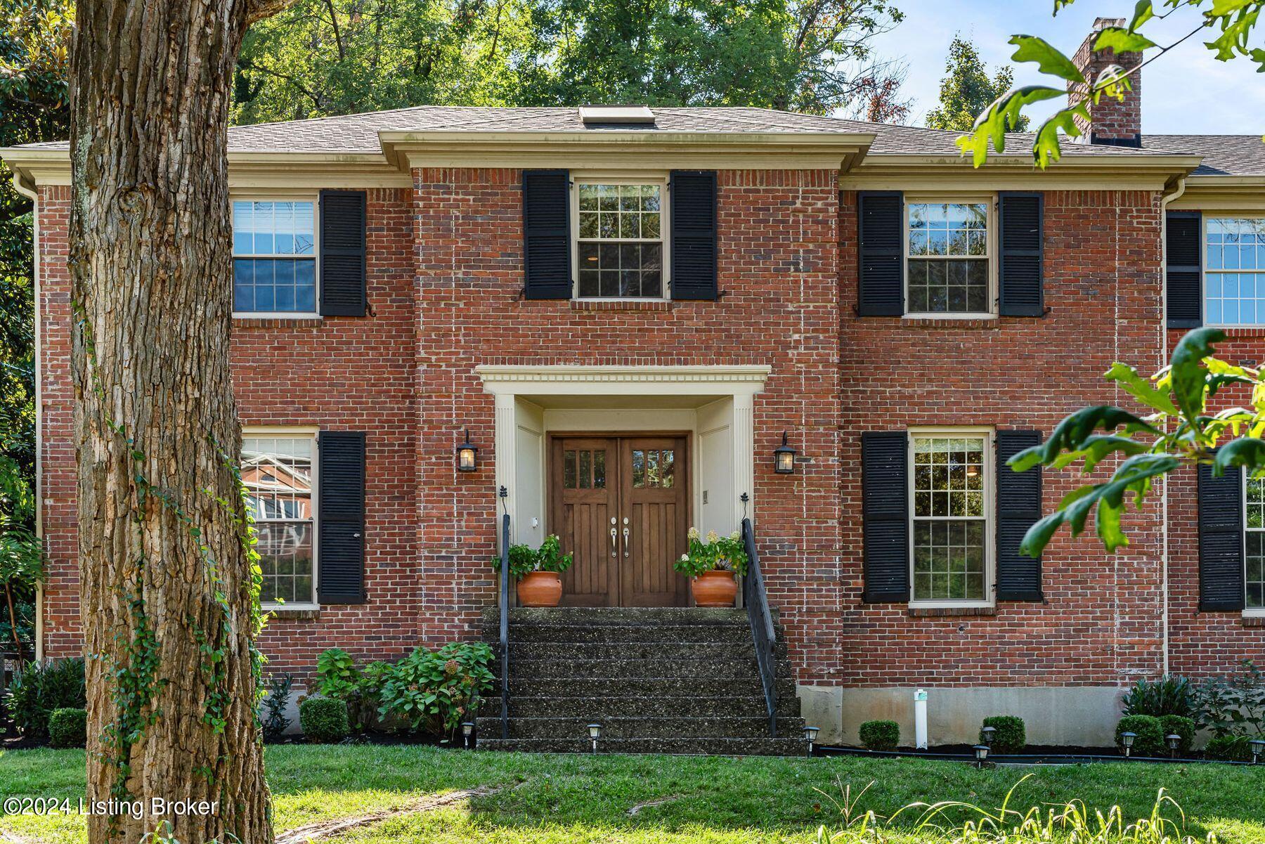 606 Riverwood Dr