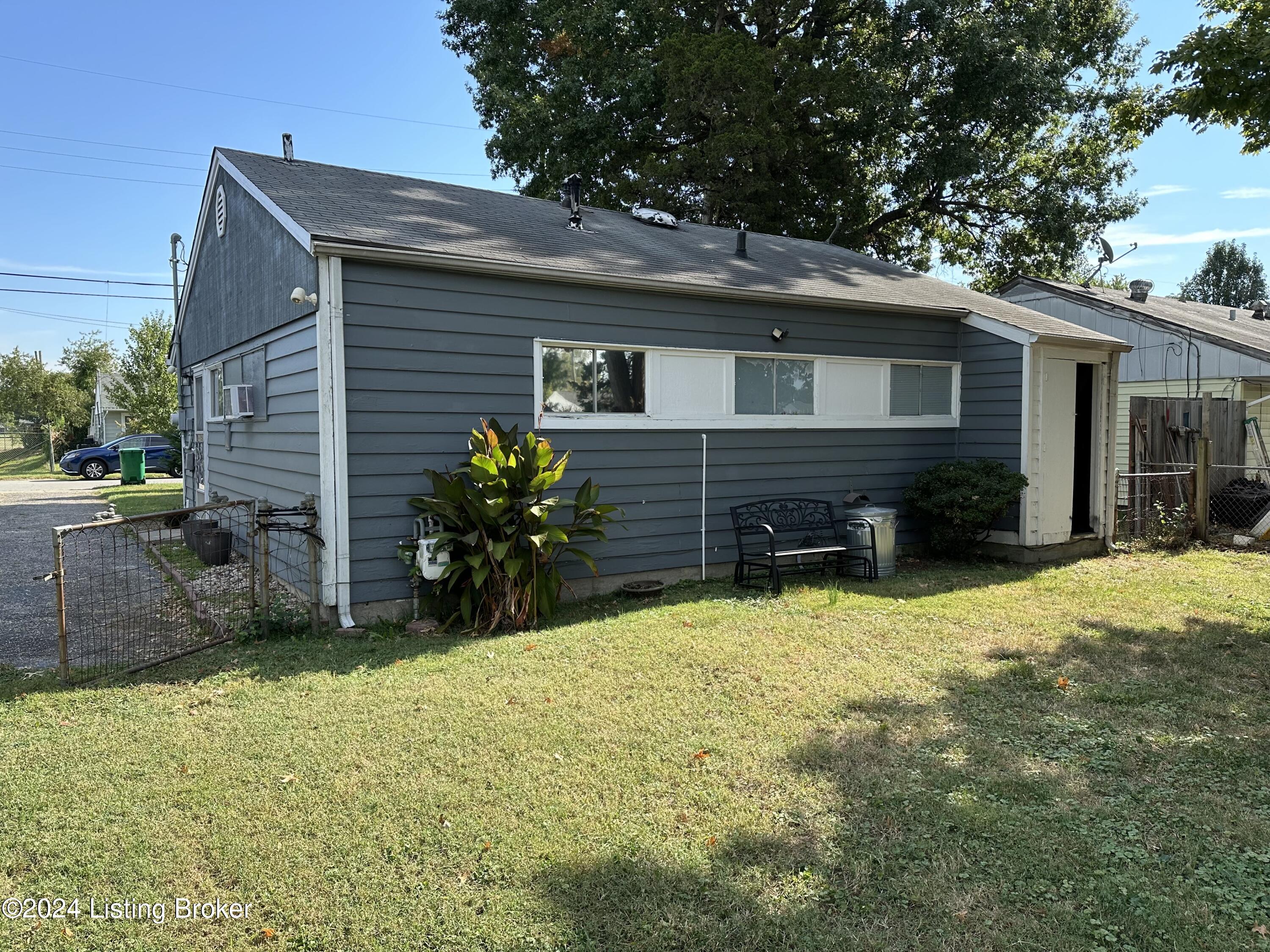 4908 Warbler Way