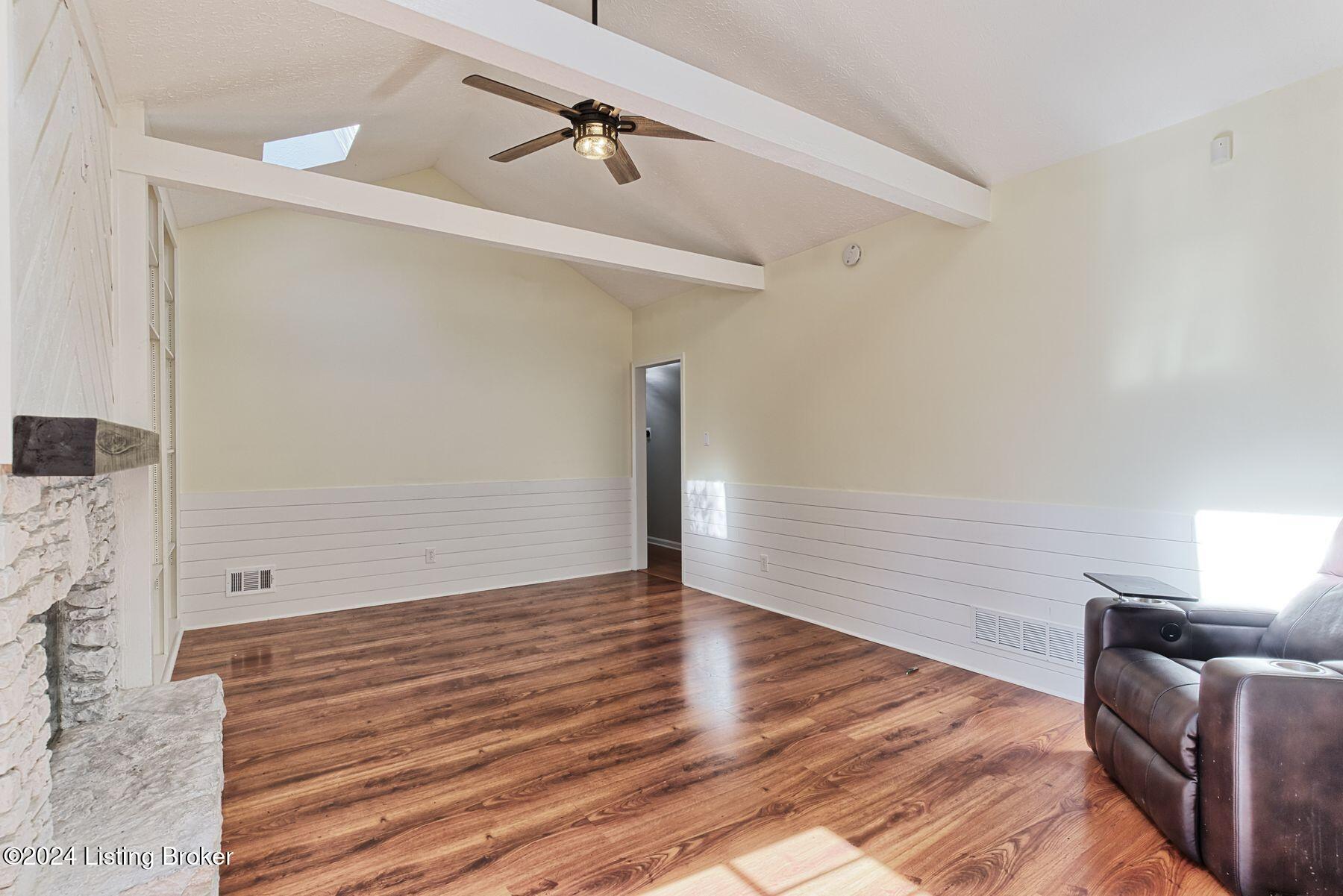 3523 Kirby Ln