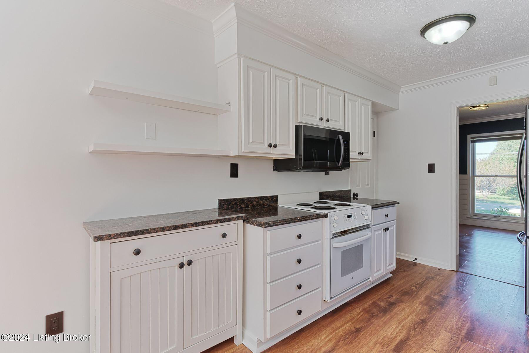 3523 Kirby Ln