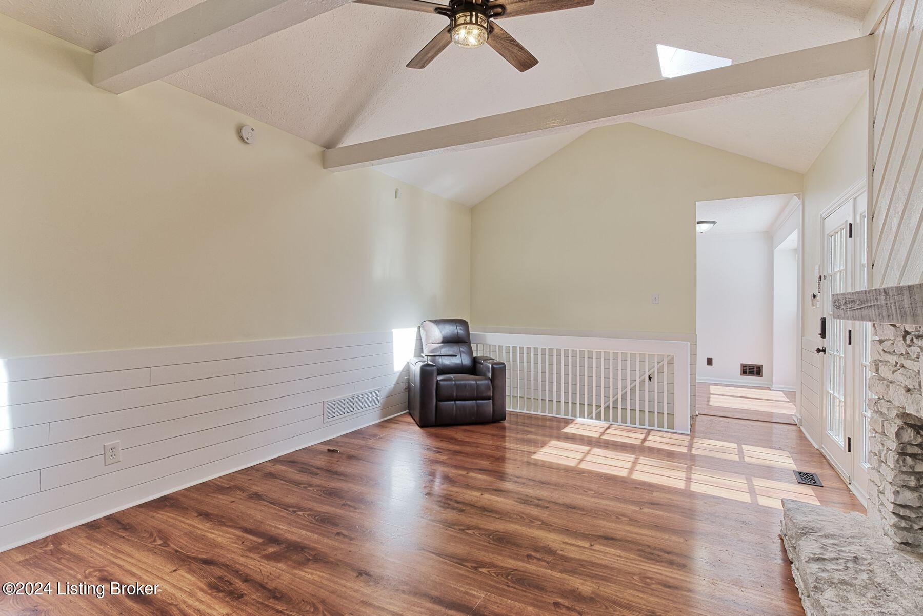 3523 Kirby Ln