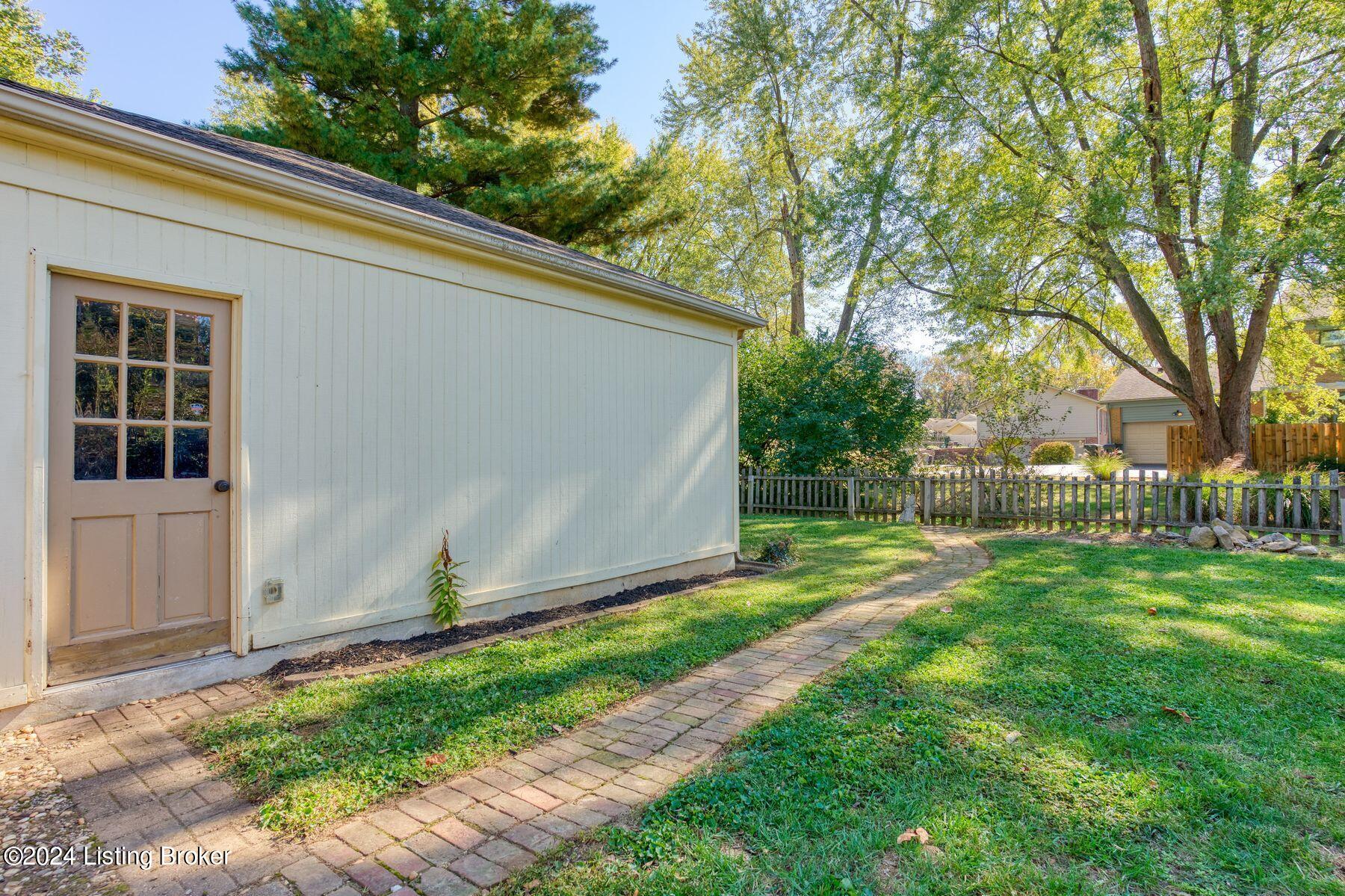 3523 Kirby Ln