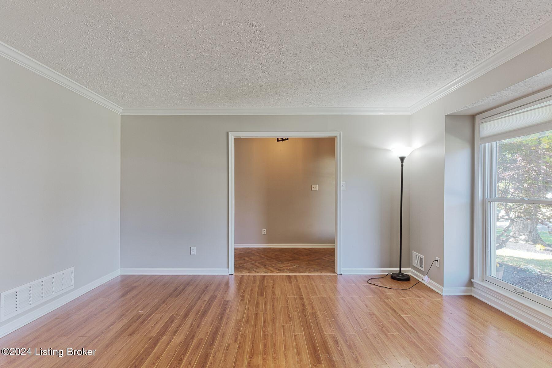 3523 Kirby Ln
