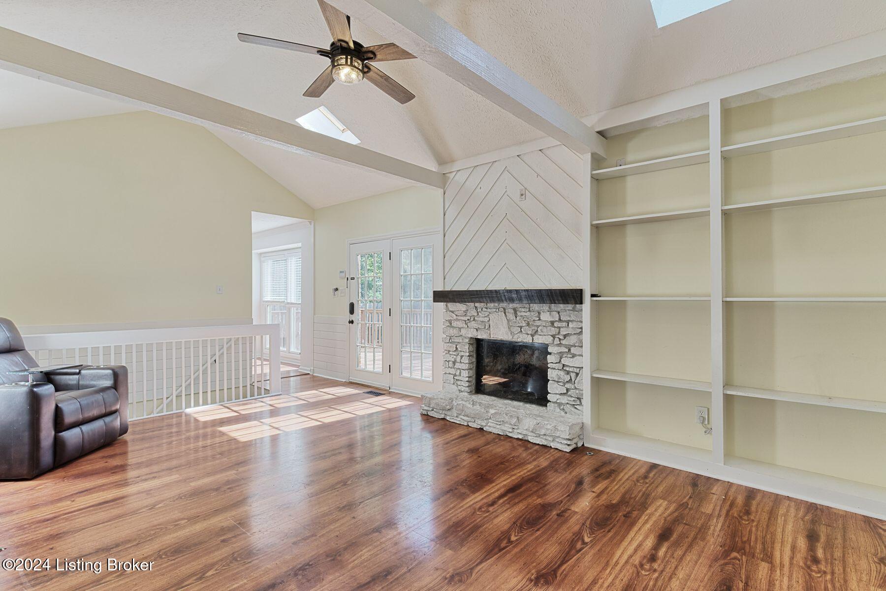 3523 Kirby Ln
