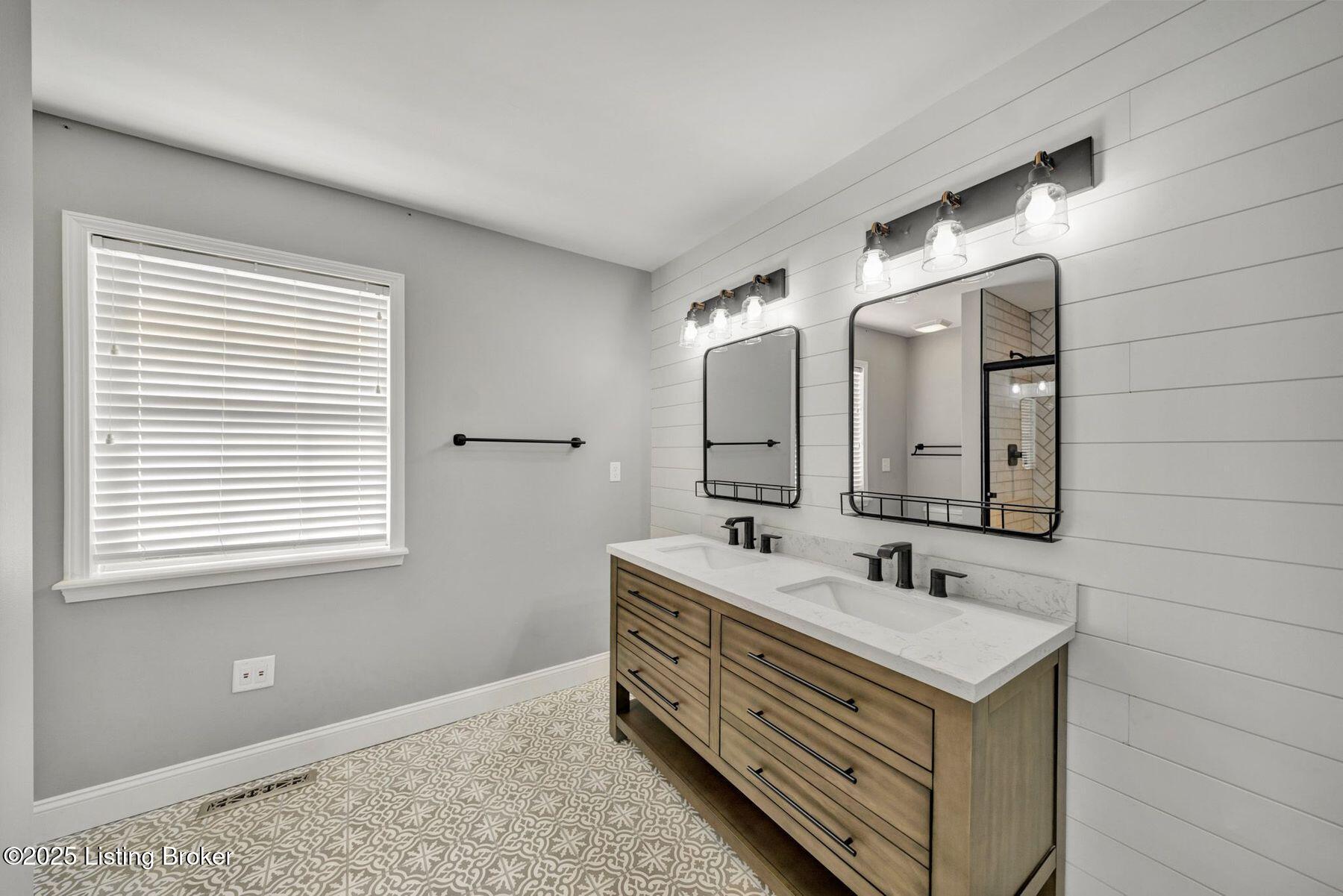 11312 Top Walnut Loop