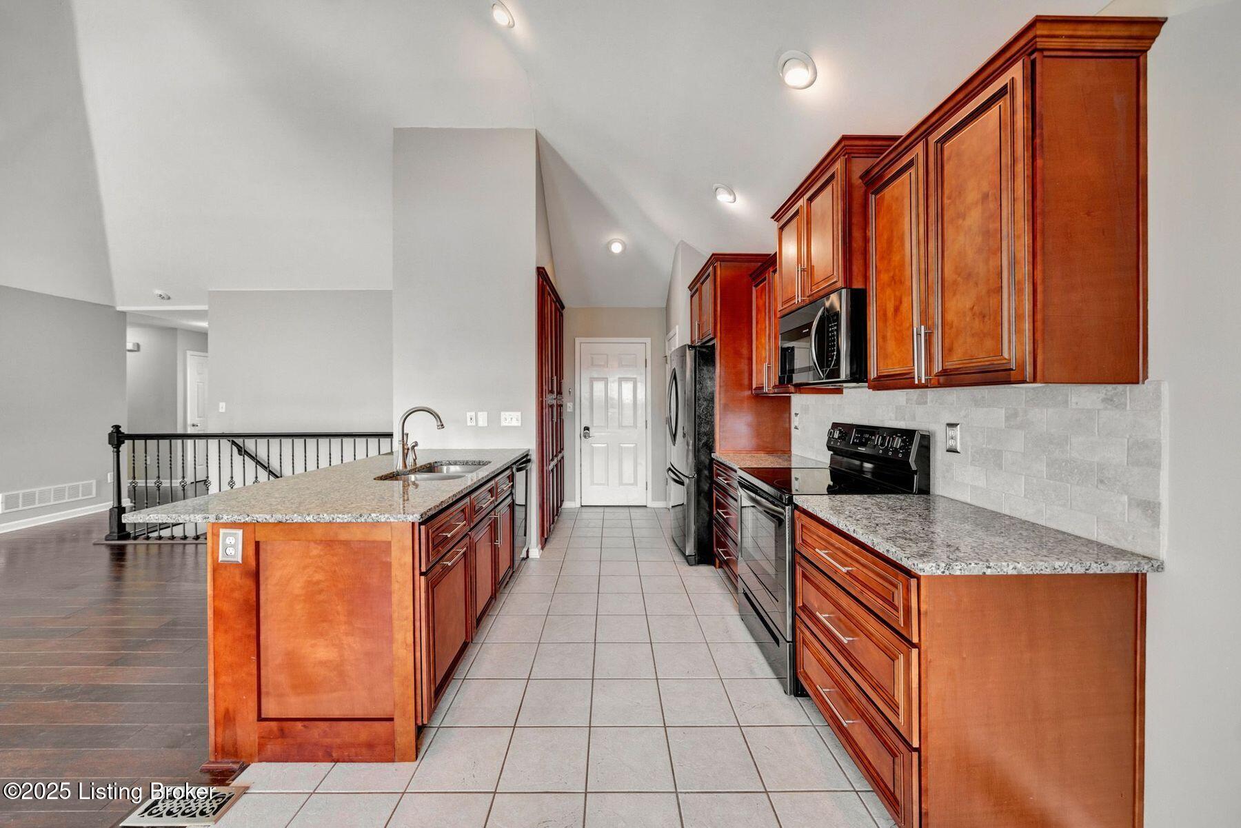 11312 Top Walnut Loop