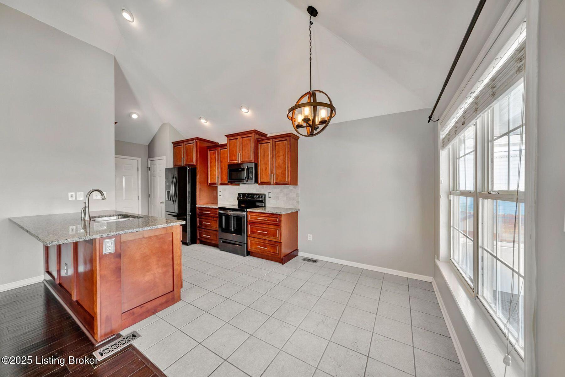 11312 Top Walnut Loop