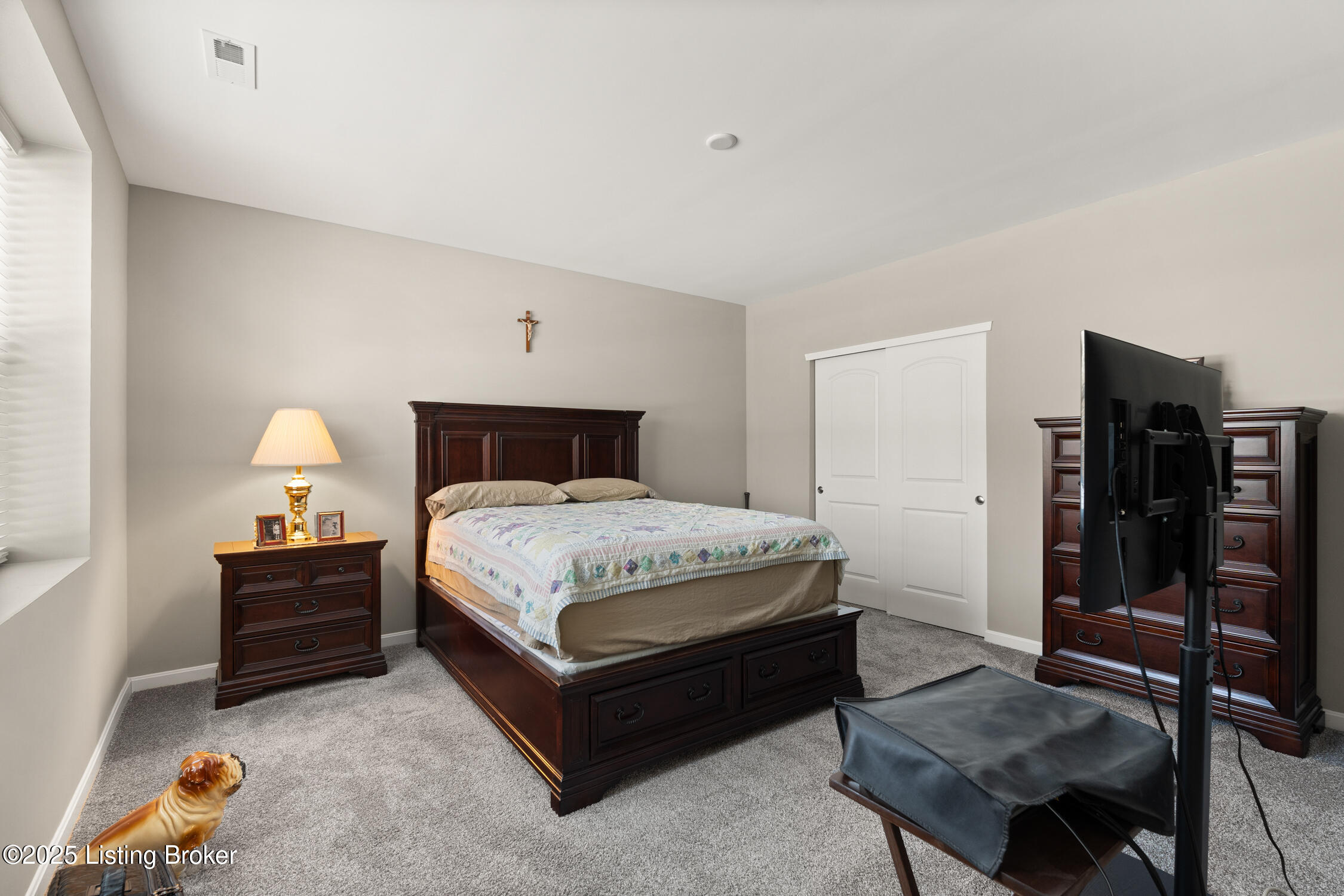 3908 Blackthorn Pl