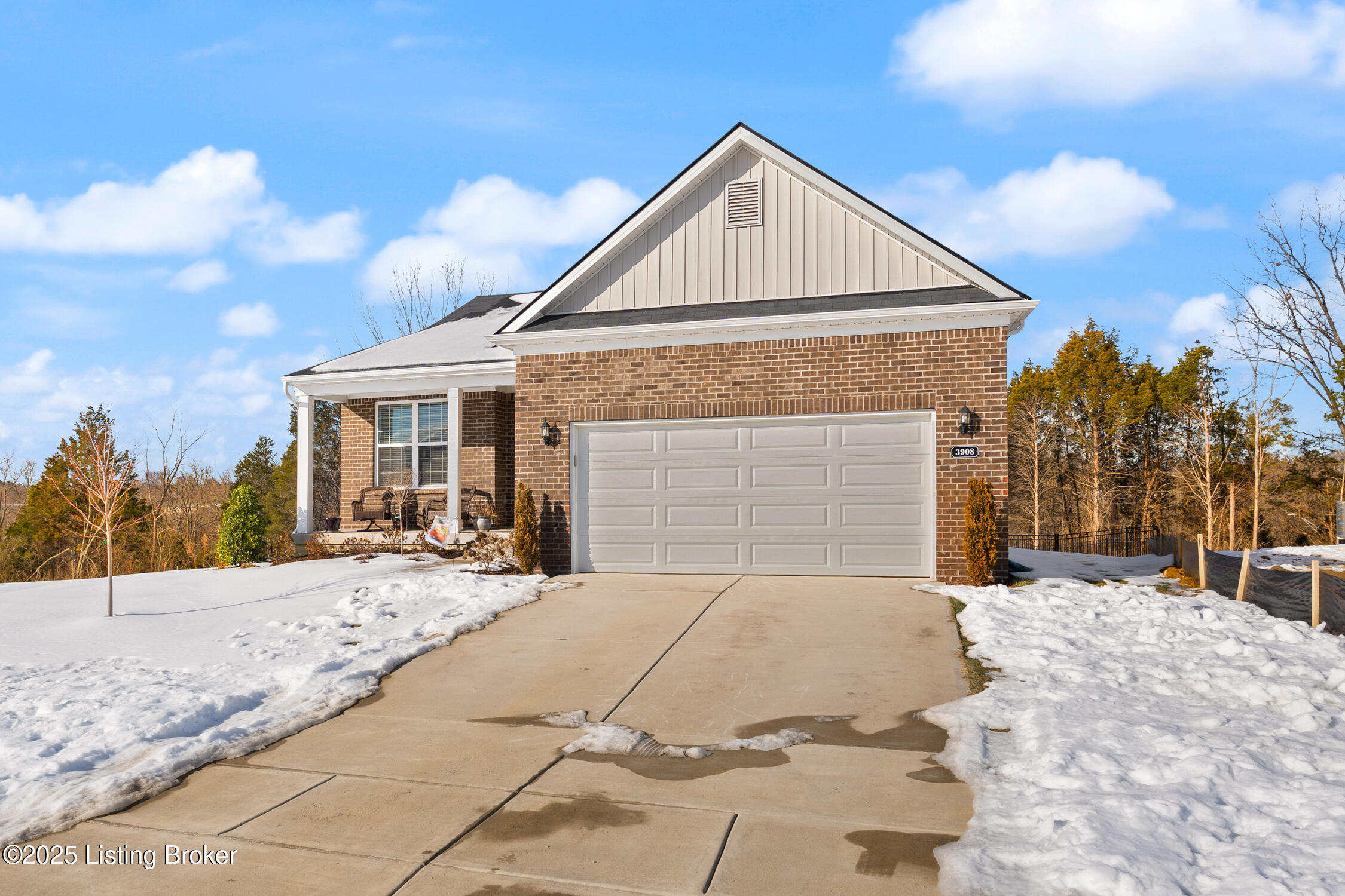3908 Blackthorn Pl