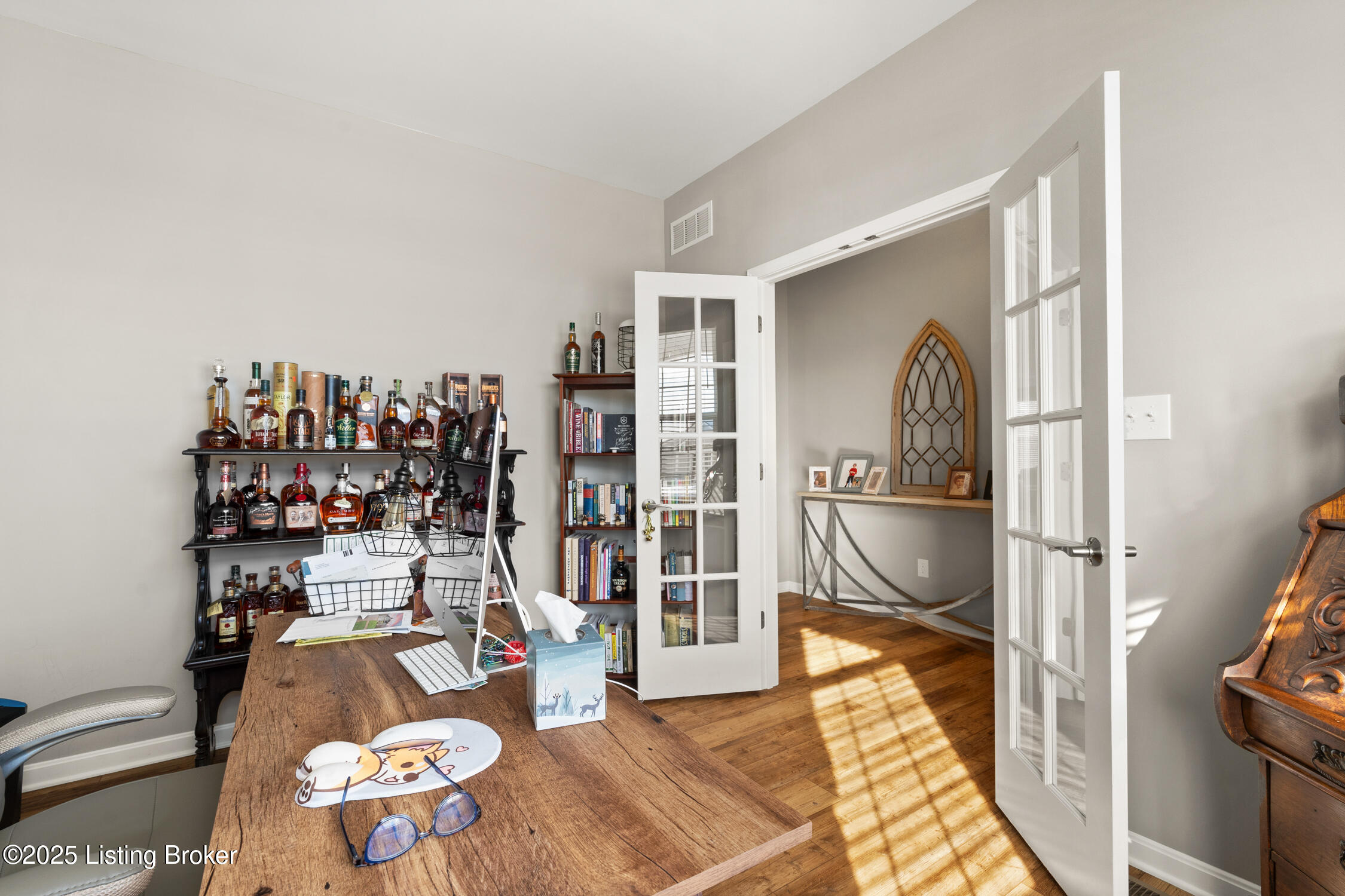 3908 Blackthorn Pl