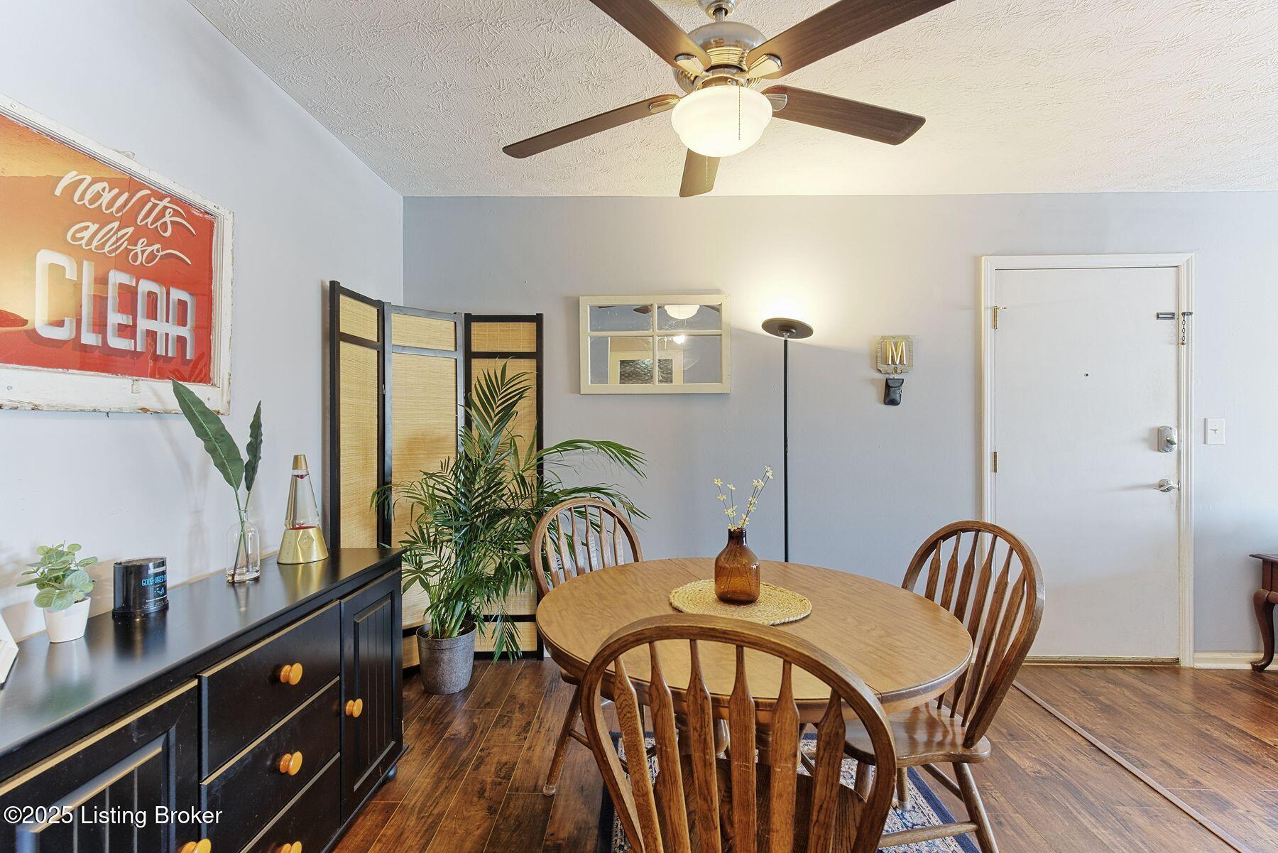 1 Dupont Way, 5