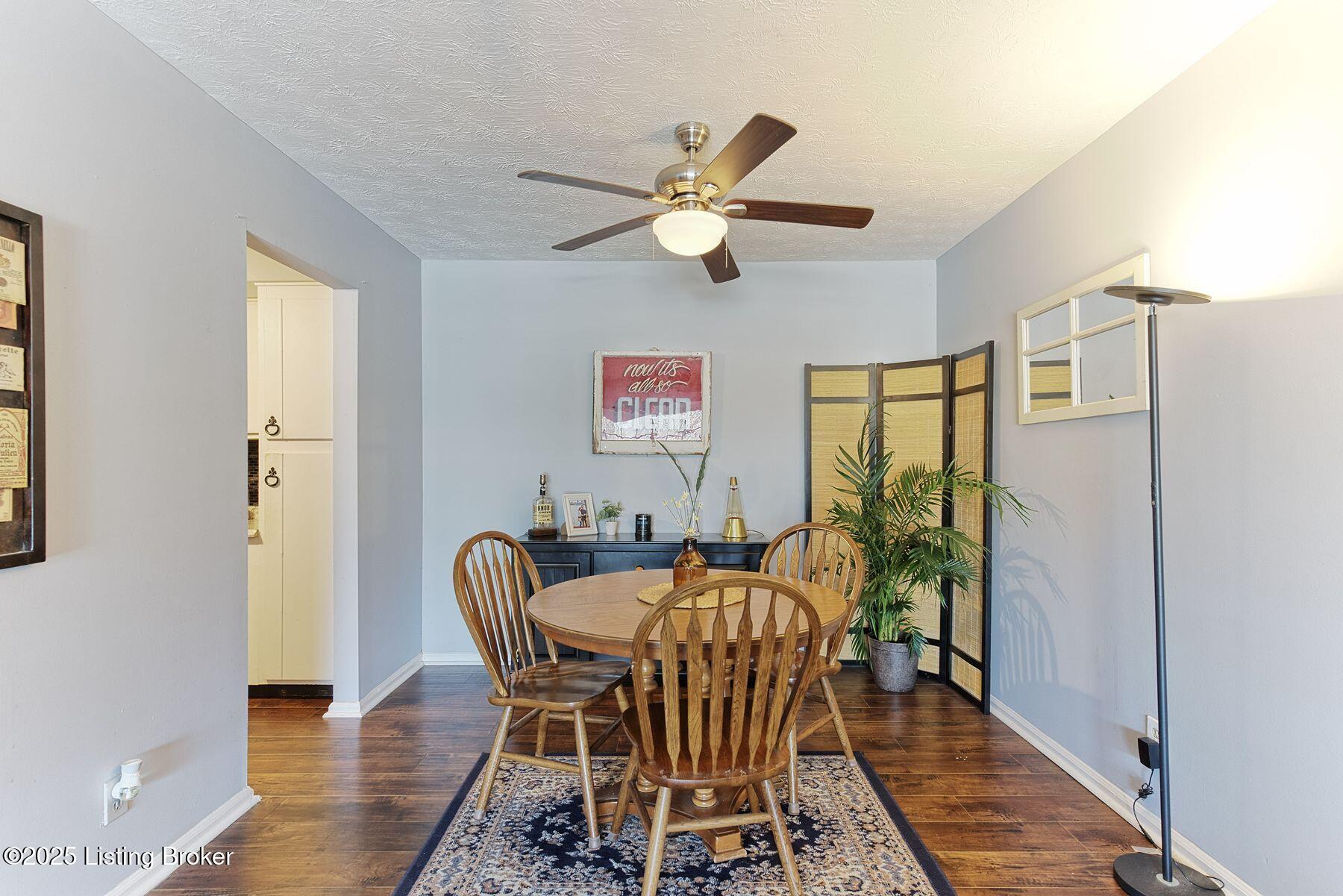 1 Dupont Way, 5