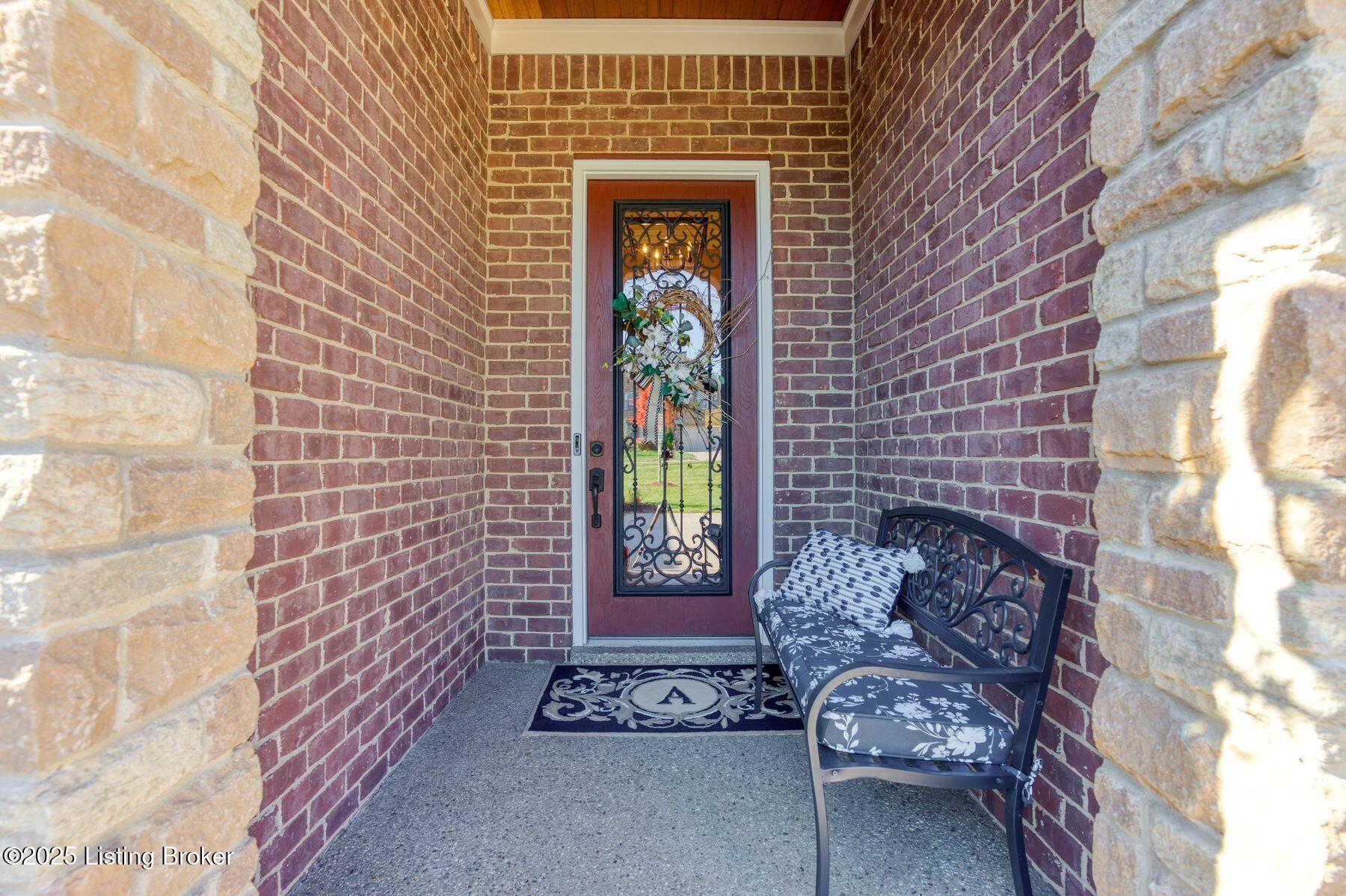 200 Queensway Park Pl