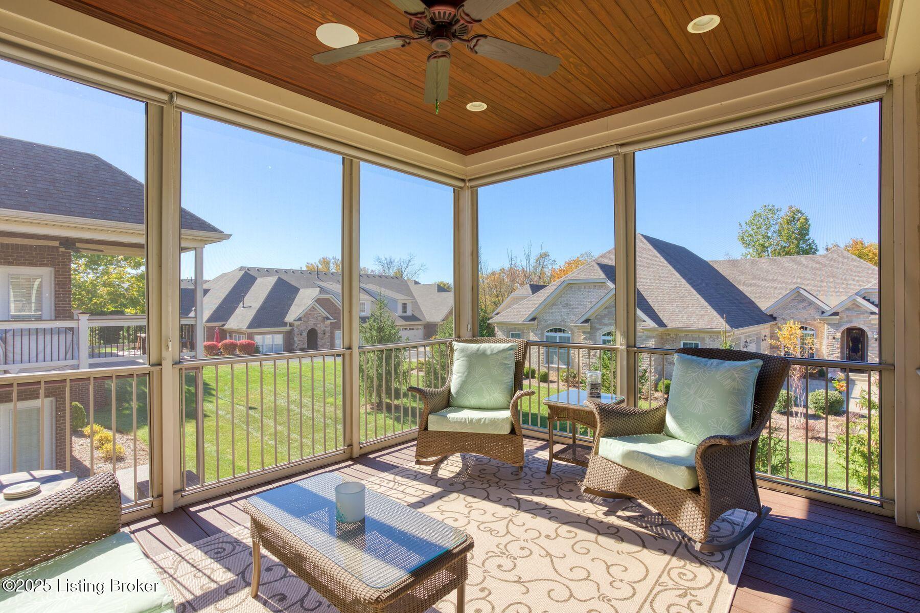 200 Queensway Park Pl