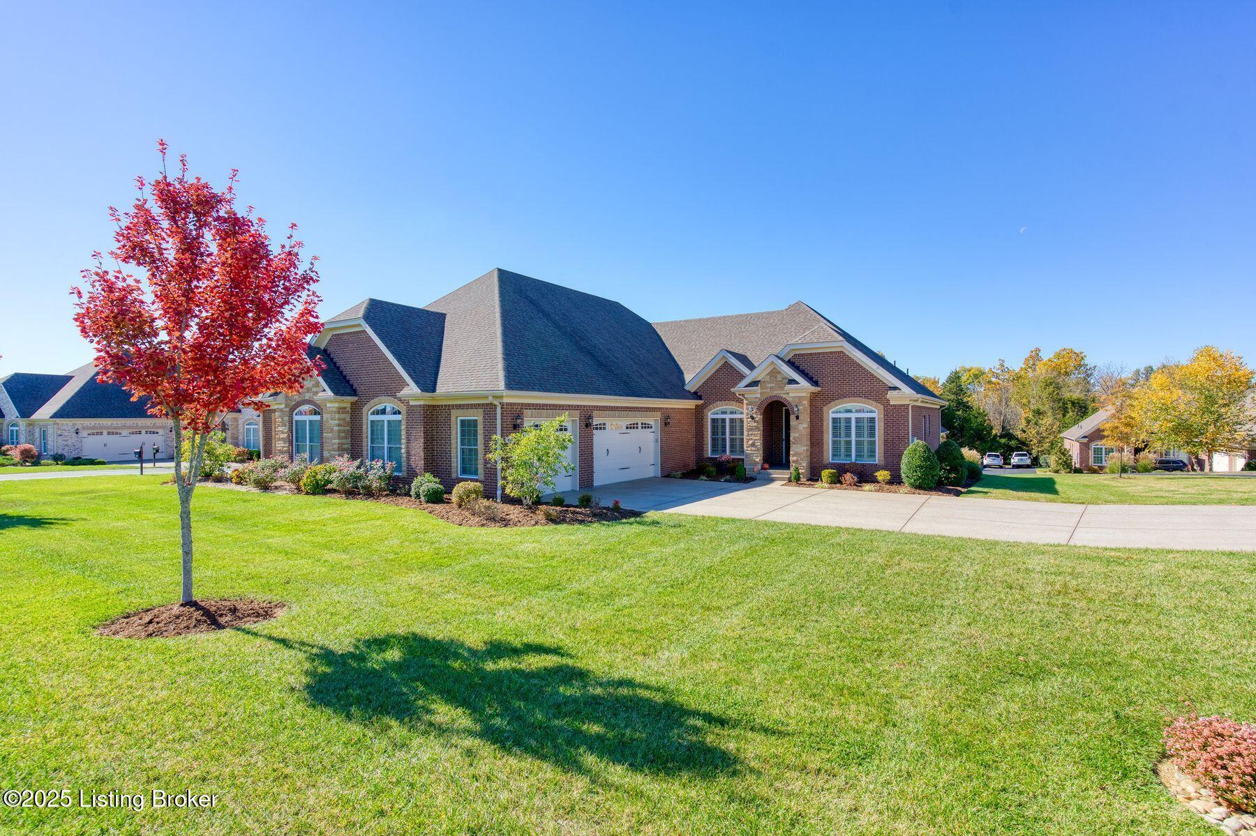 200 Queensway Park Pl