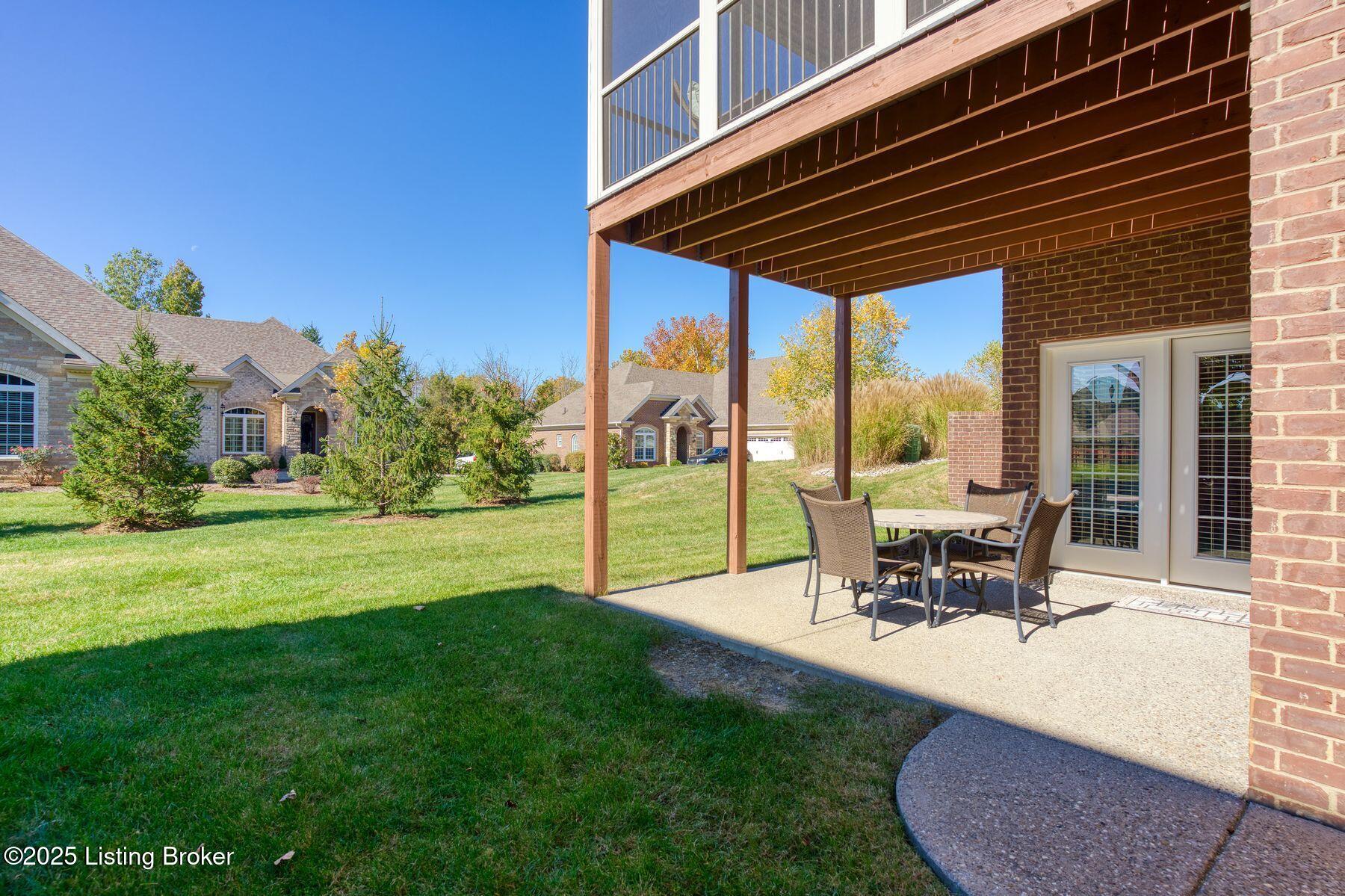 200 Queensway Park Pl