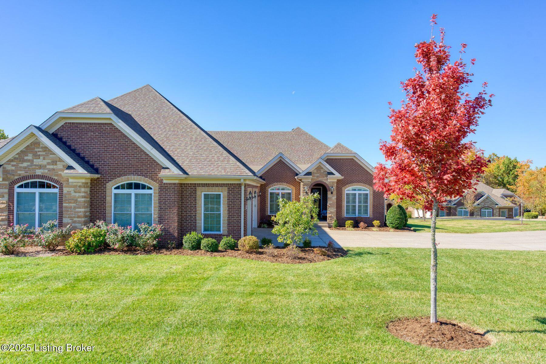 200 Queensway Park Pl