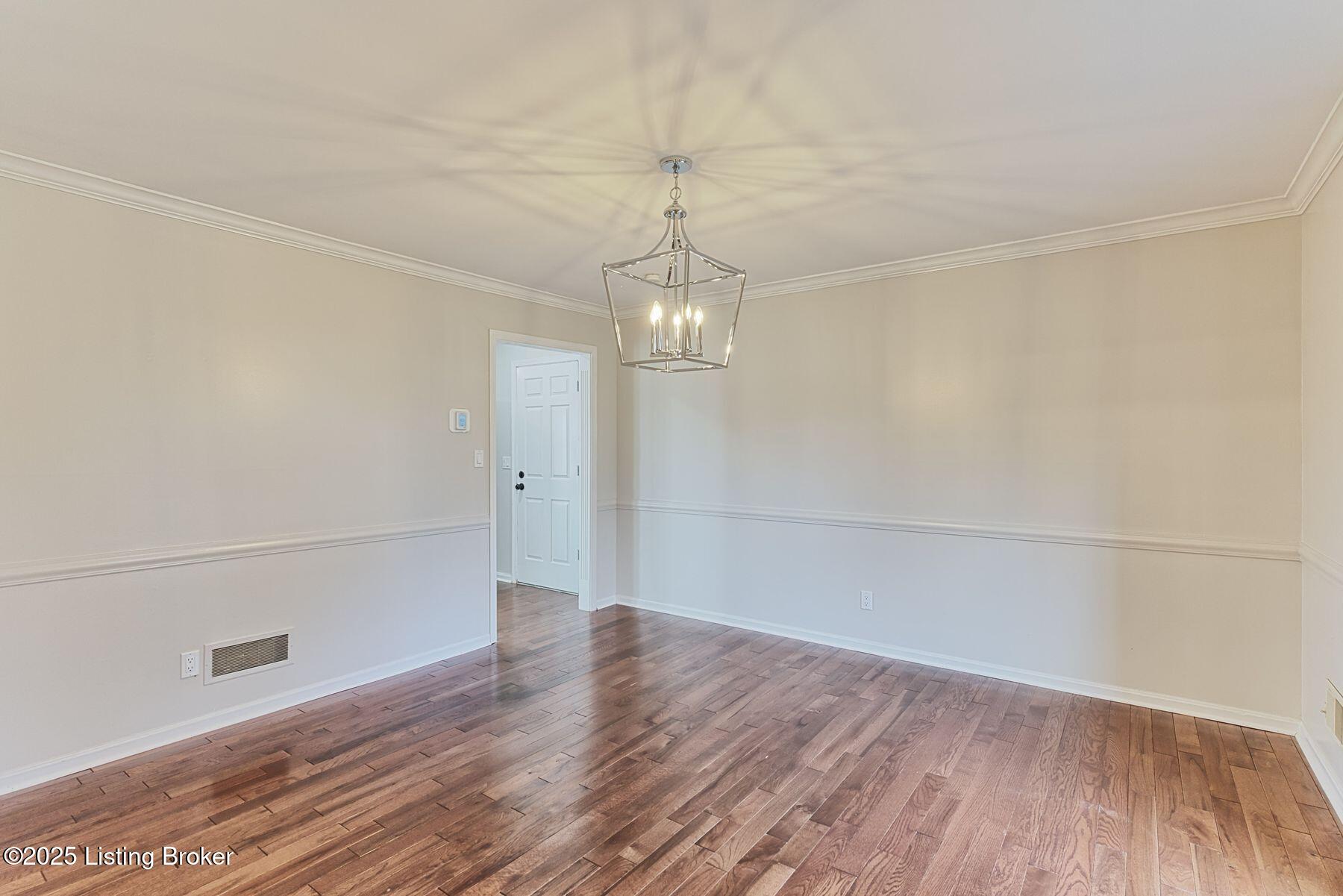 4317 Comanche Trail