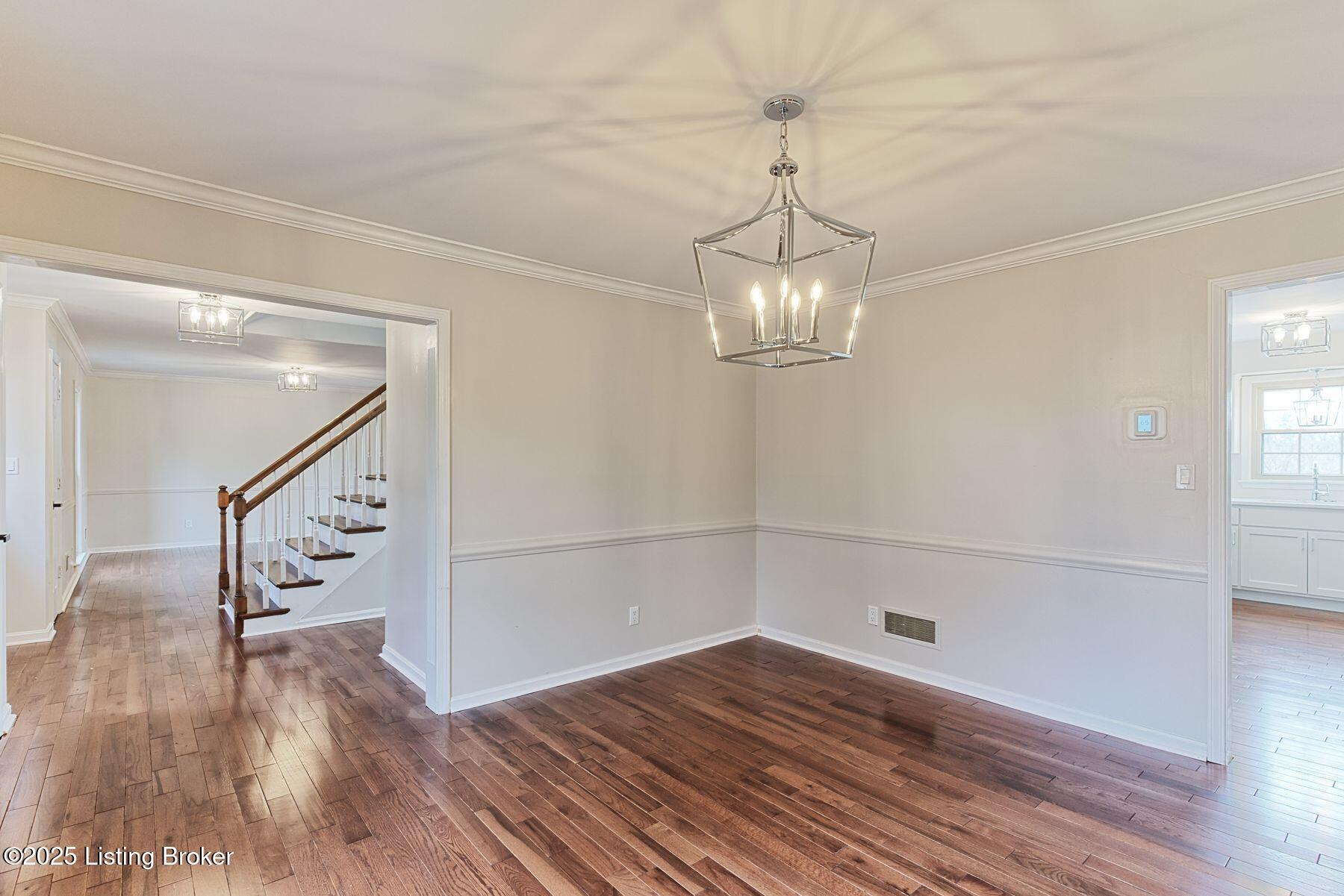 4317 Comanche Trail