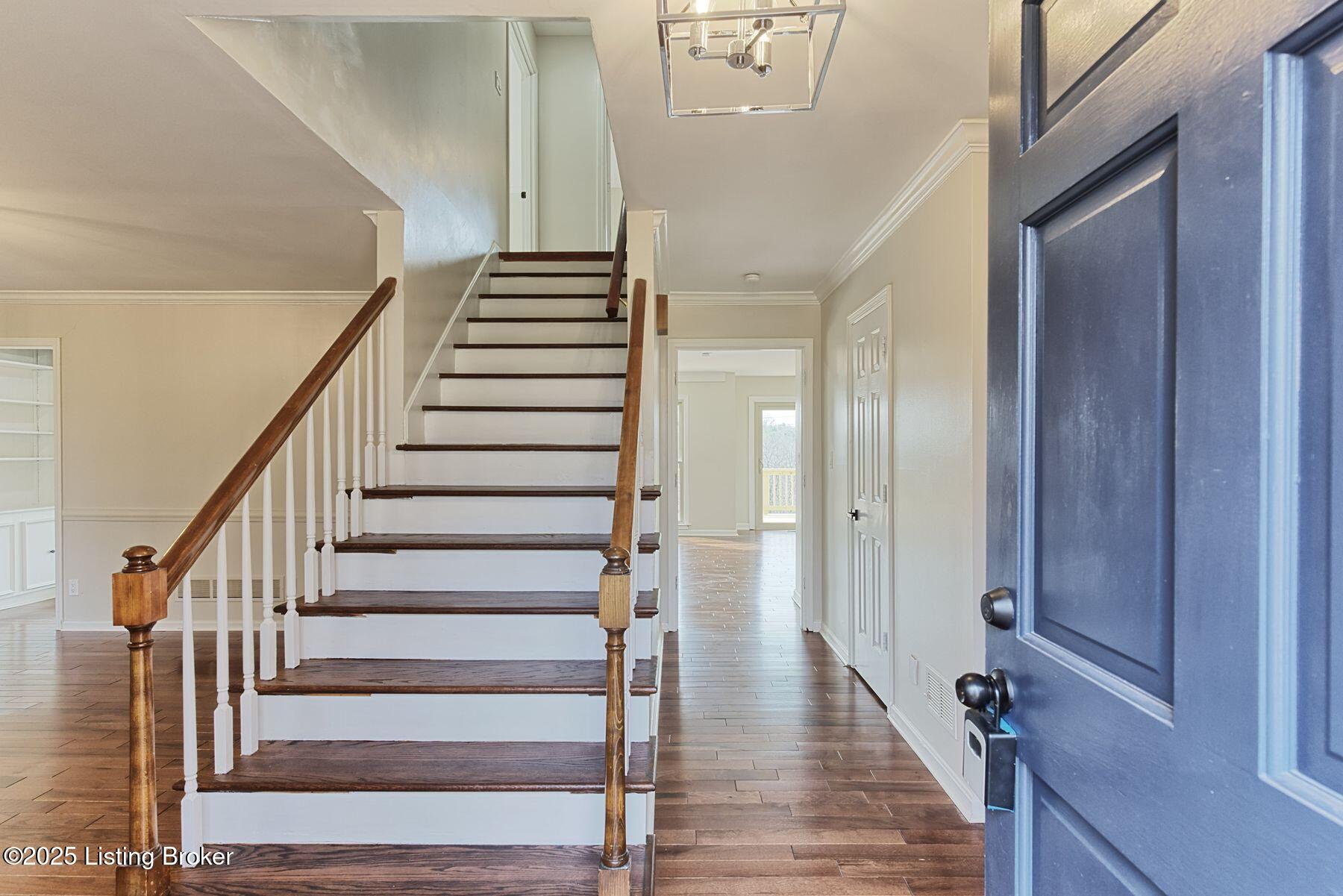4317 Comanche Trail