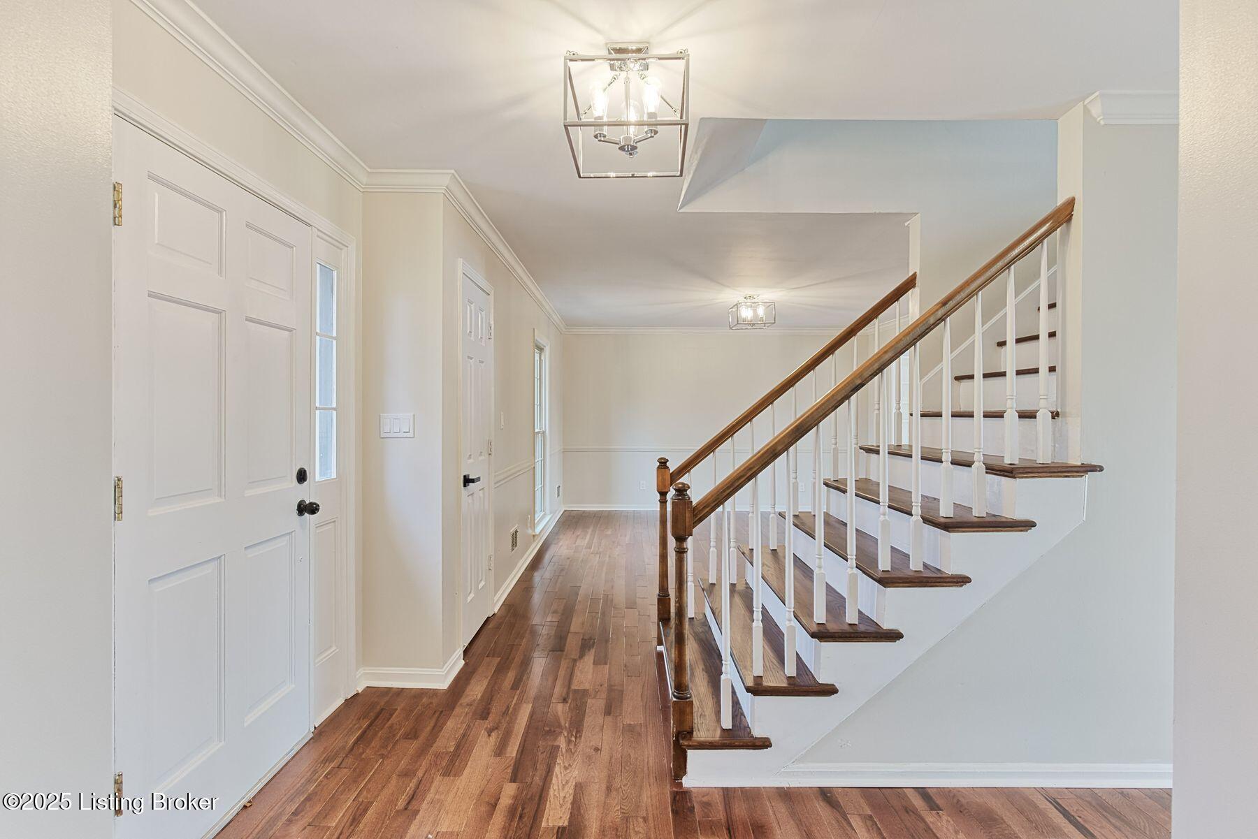 4317 Comanche Trail