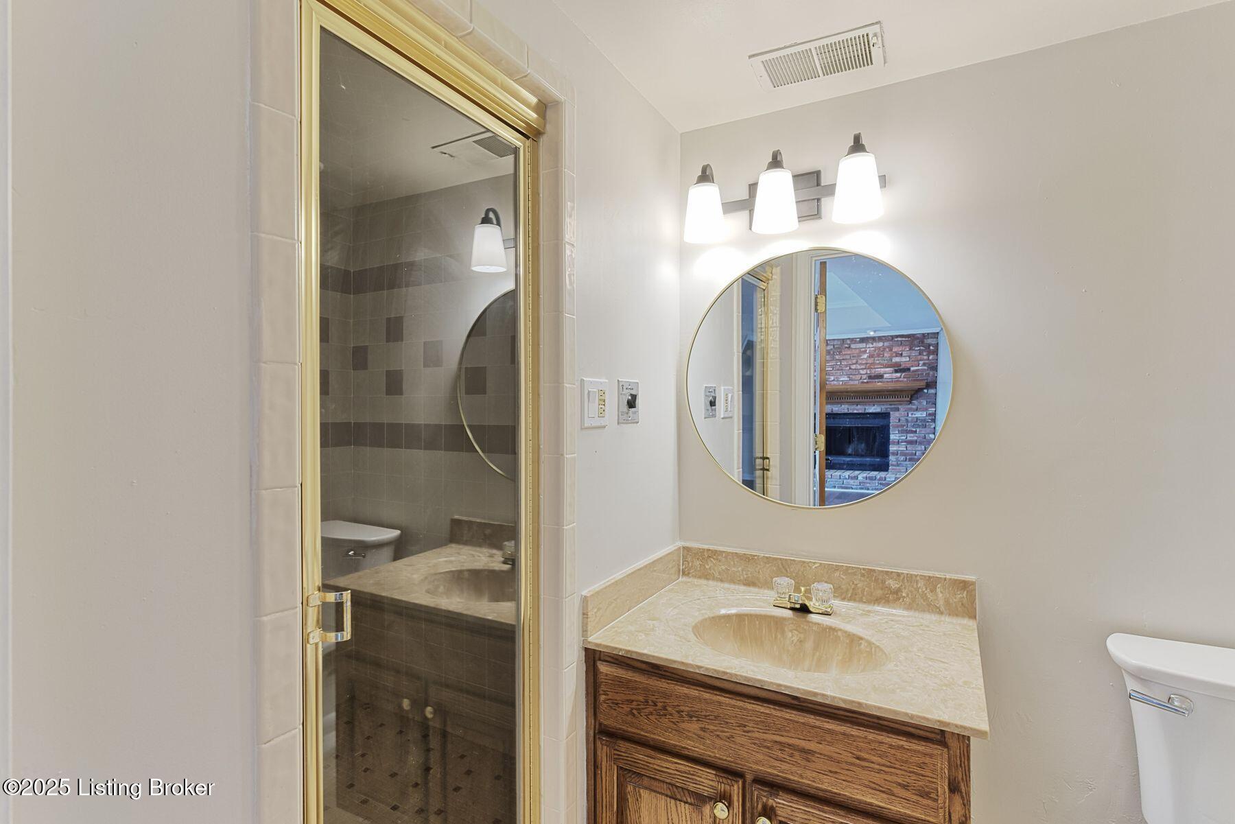 4317 Comanche Trail